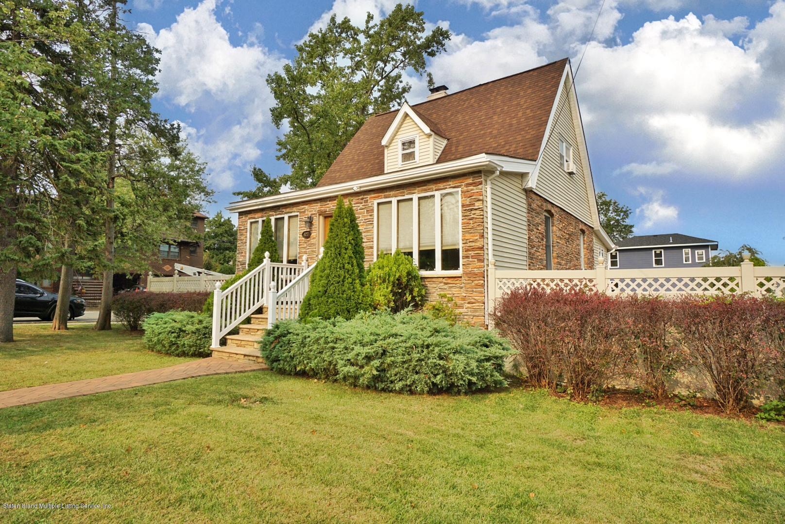 427 Foster Road