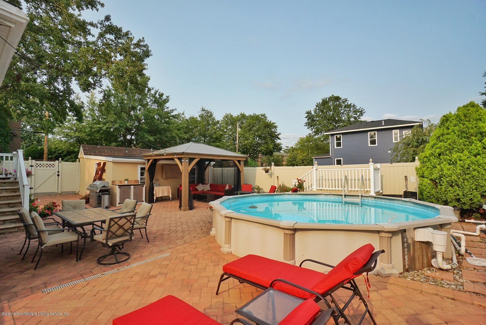427 Foster Road