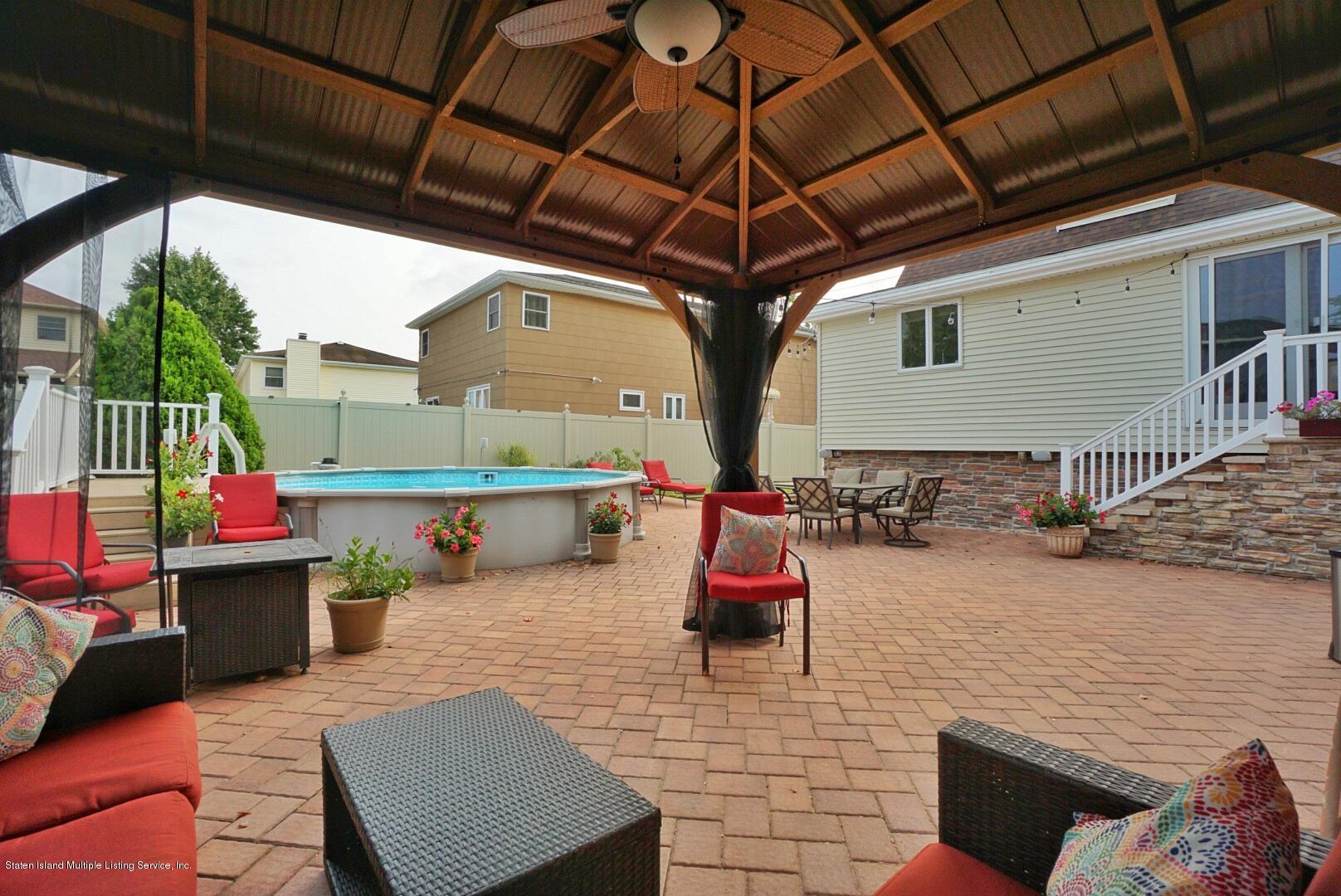 427 Foster Road