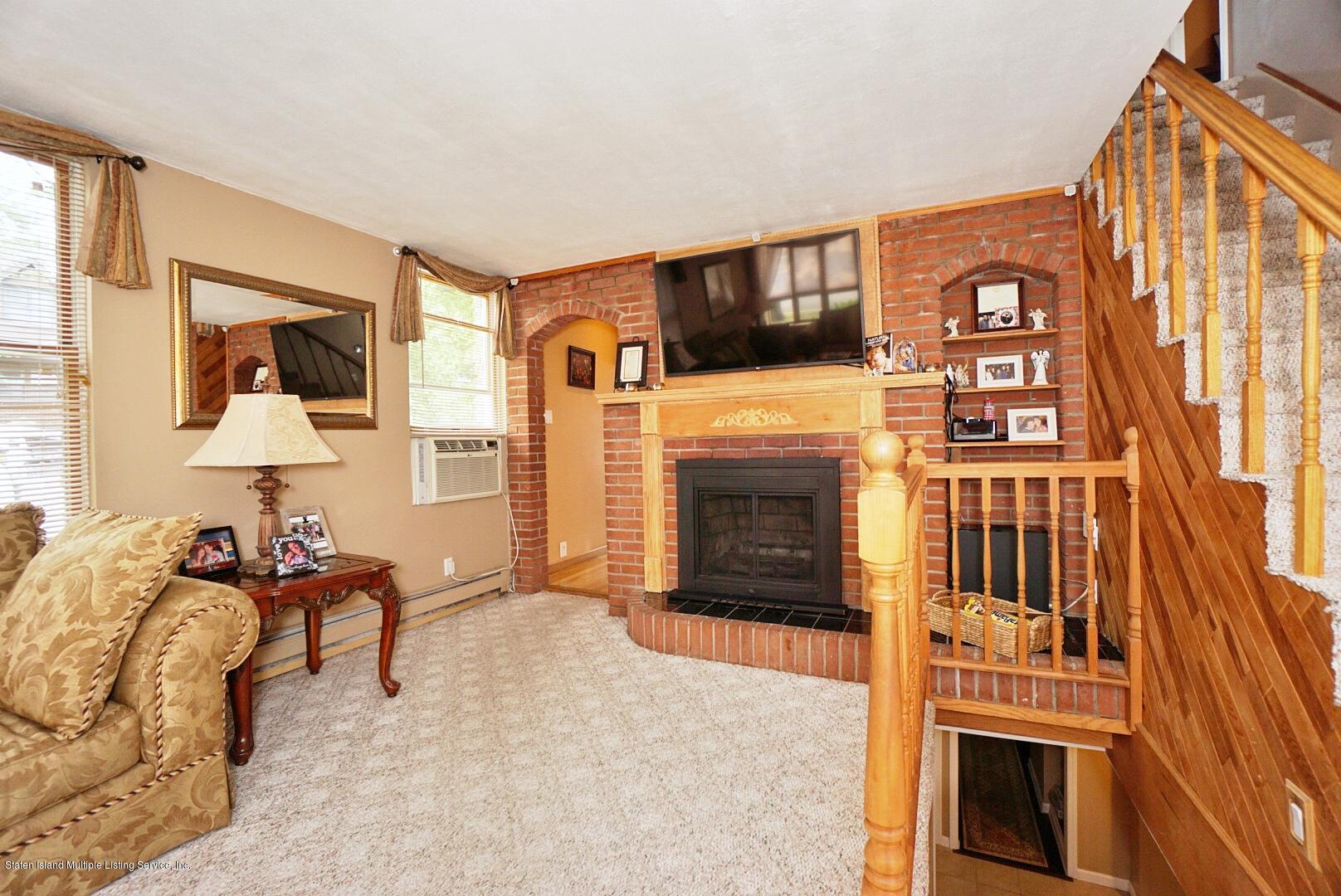 427 Foster Road