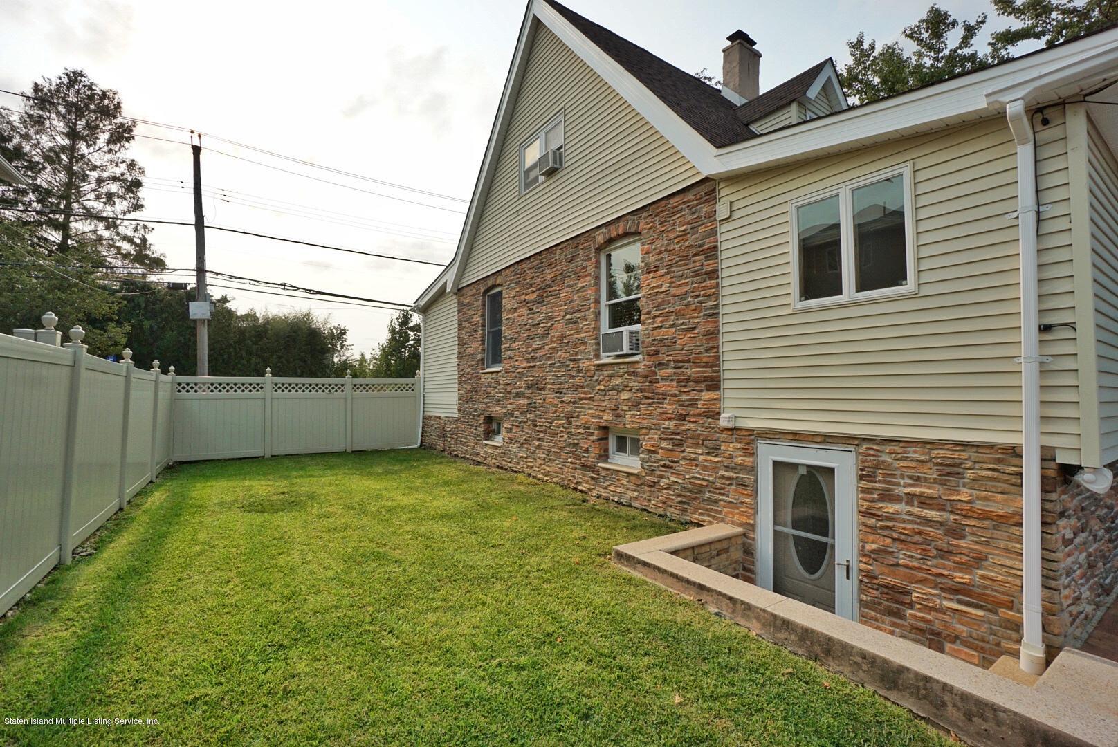 427 Foster Road