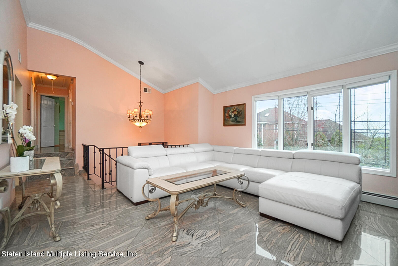 227 Kinghorn Street