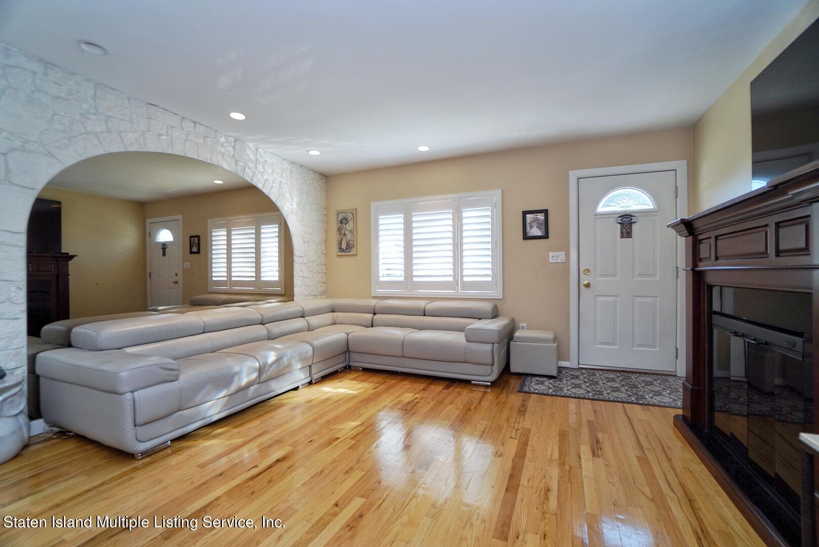 62 Slater Boulevard