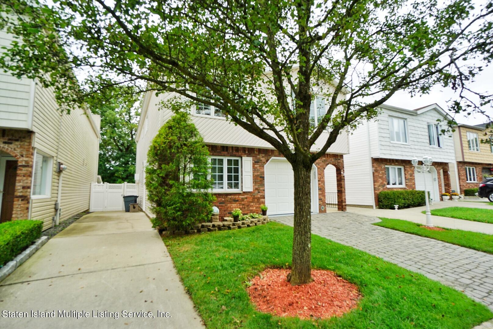 42 Rose Lane