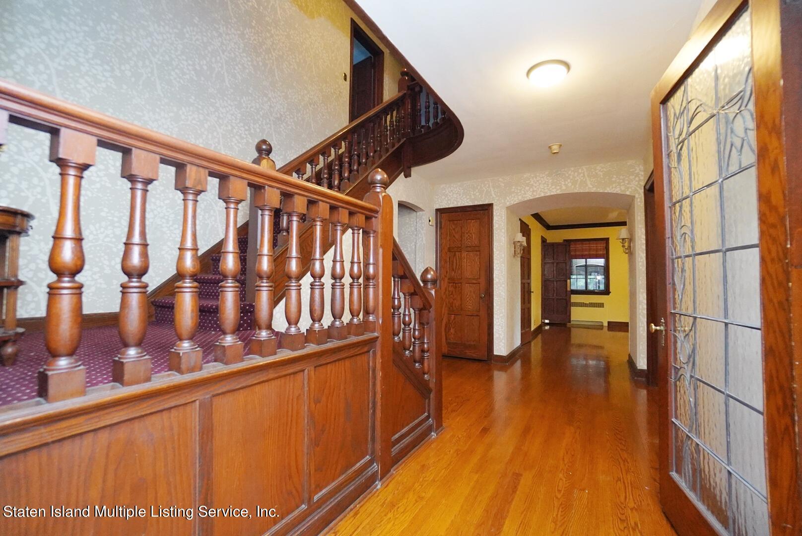 16 Lynnhaven Place