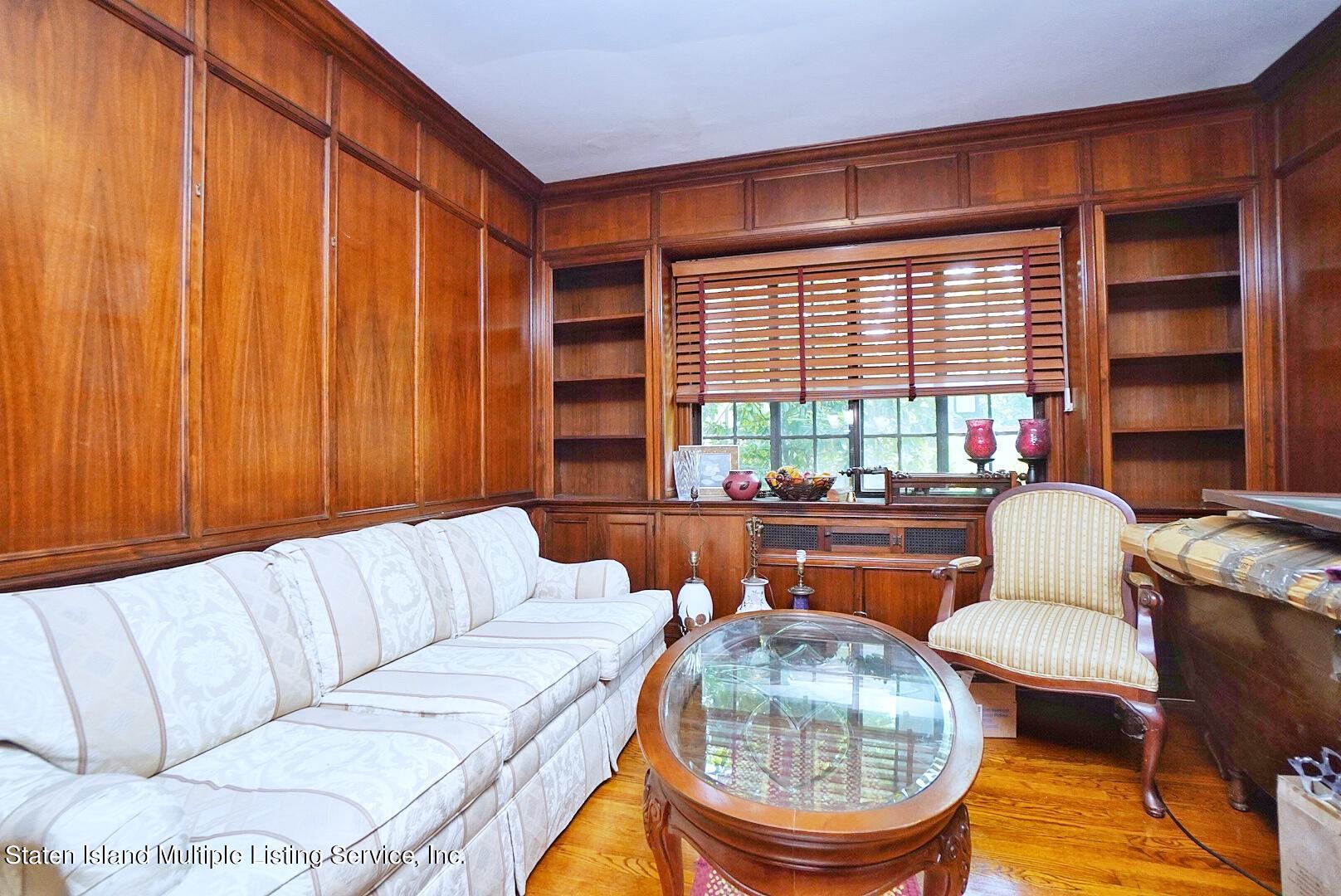 16 Lynnhaven Place