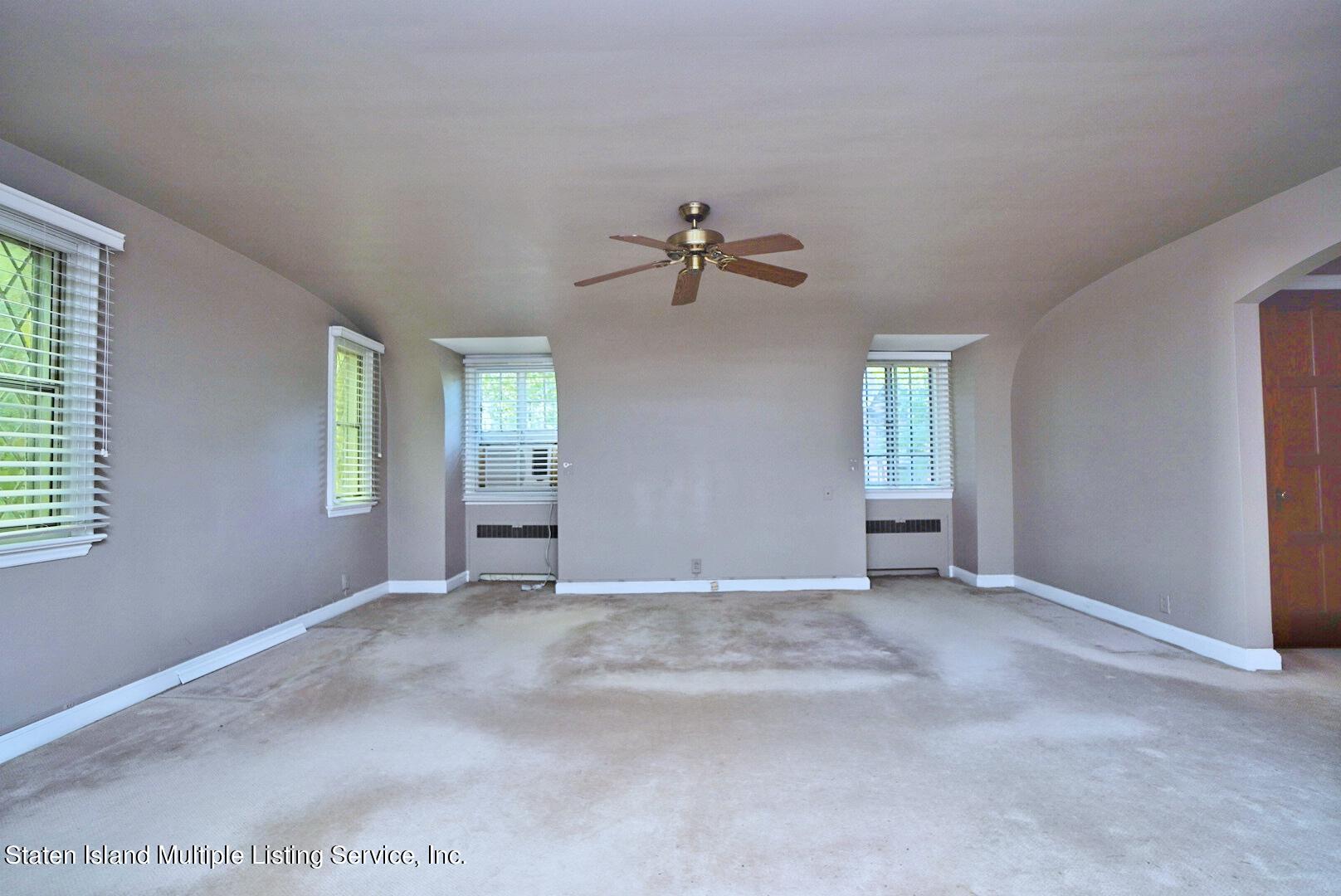 16 Lynnhaven Place