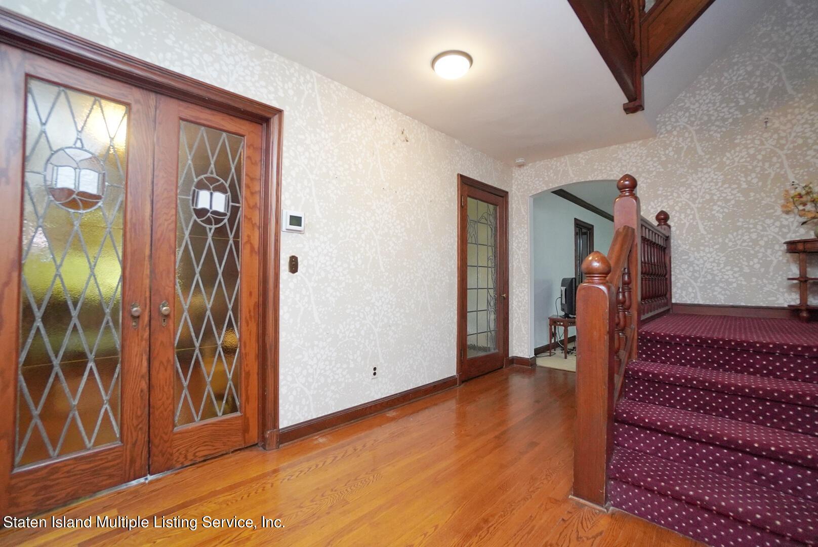 16 Lynnhaven Place