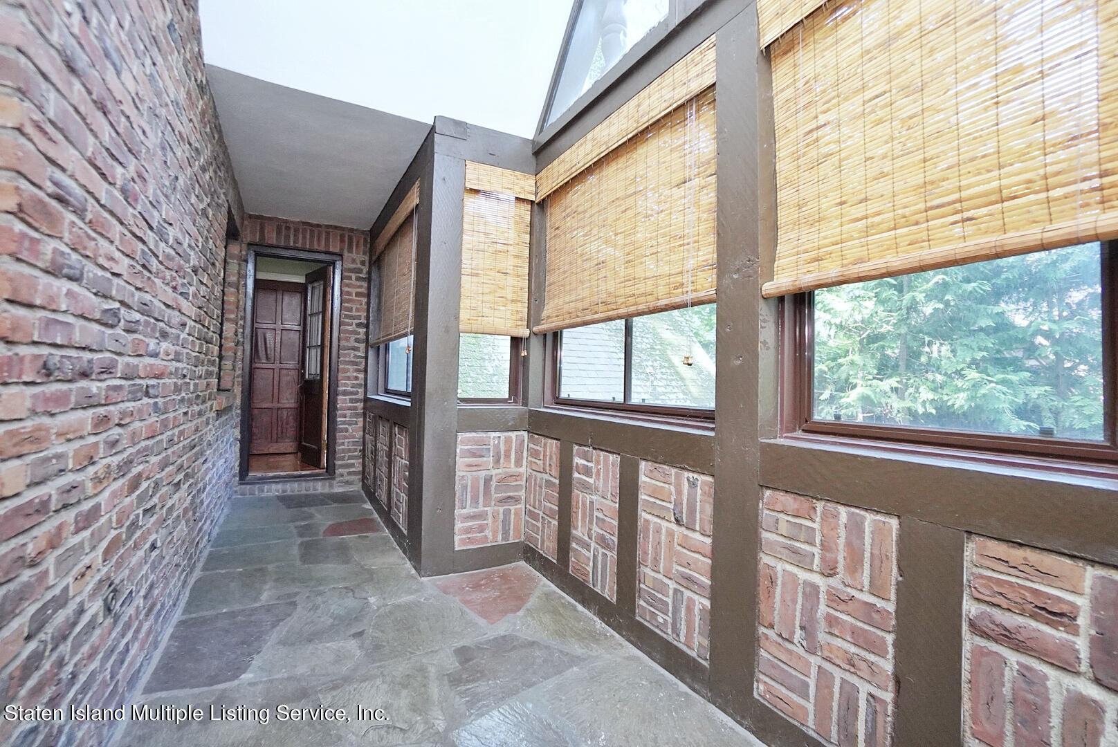 16 Lynnhaven Place