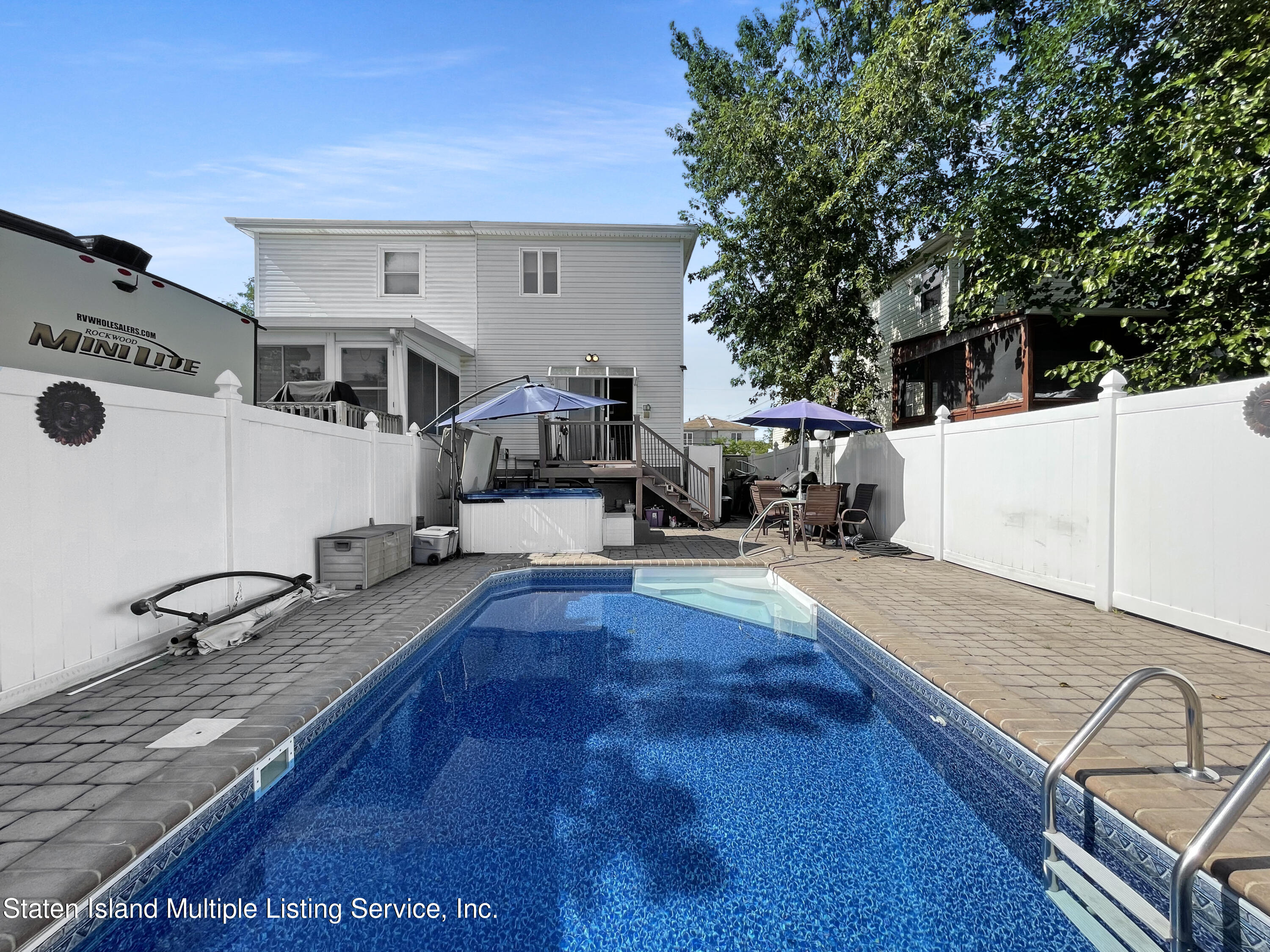 331 Seaver Avenue