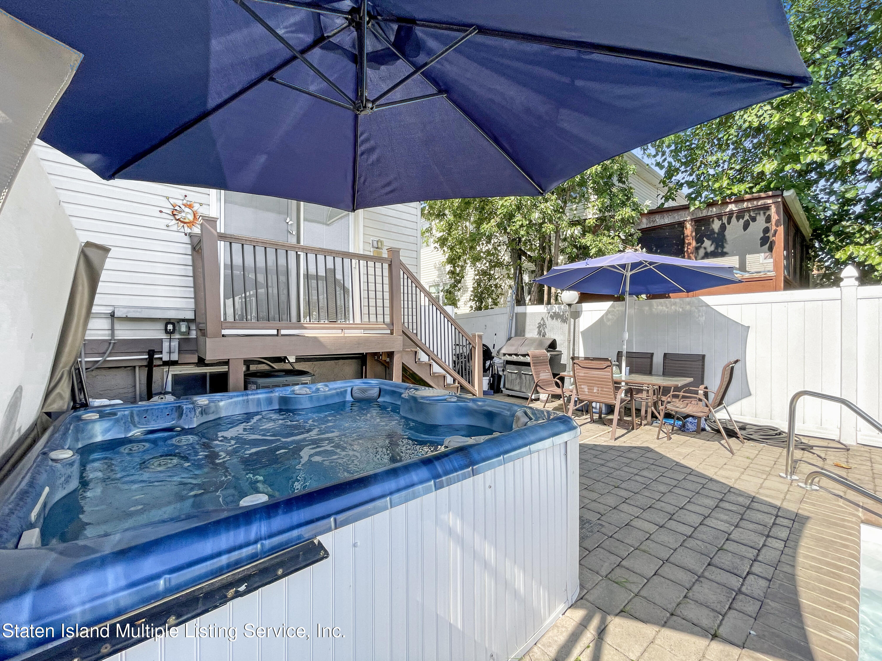 331 Seaver Avenue