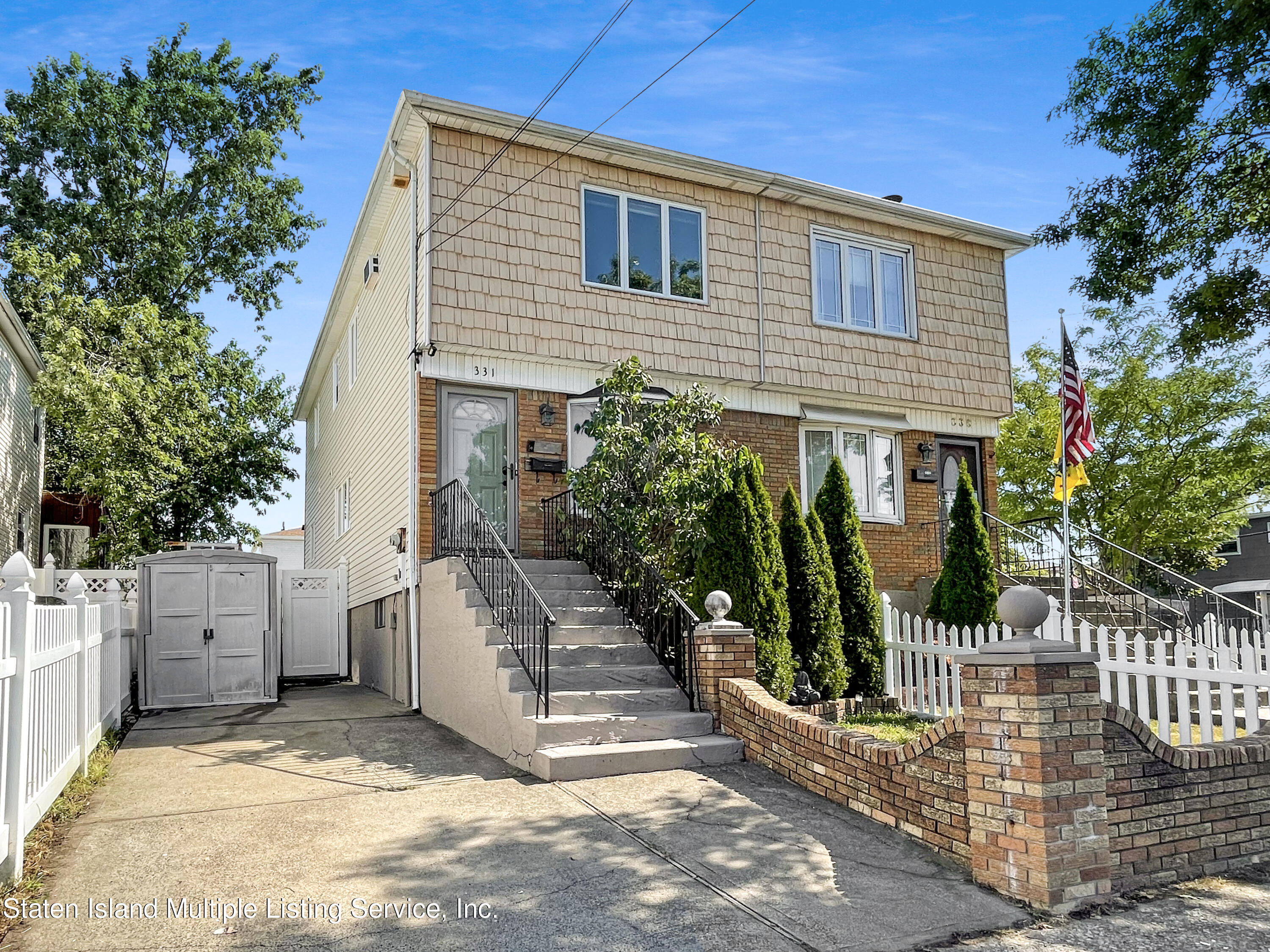 331 Seaver Avenue