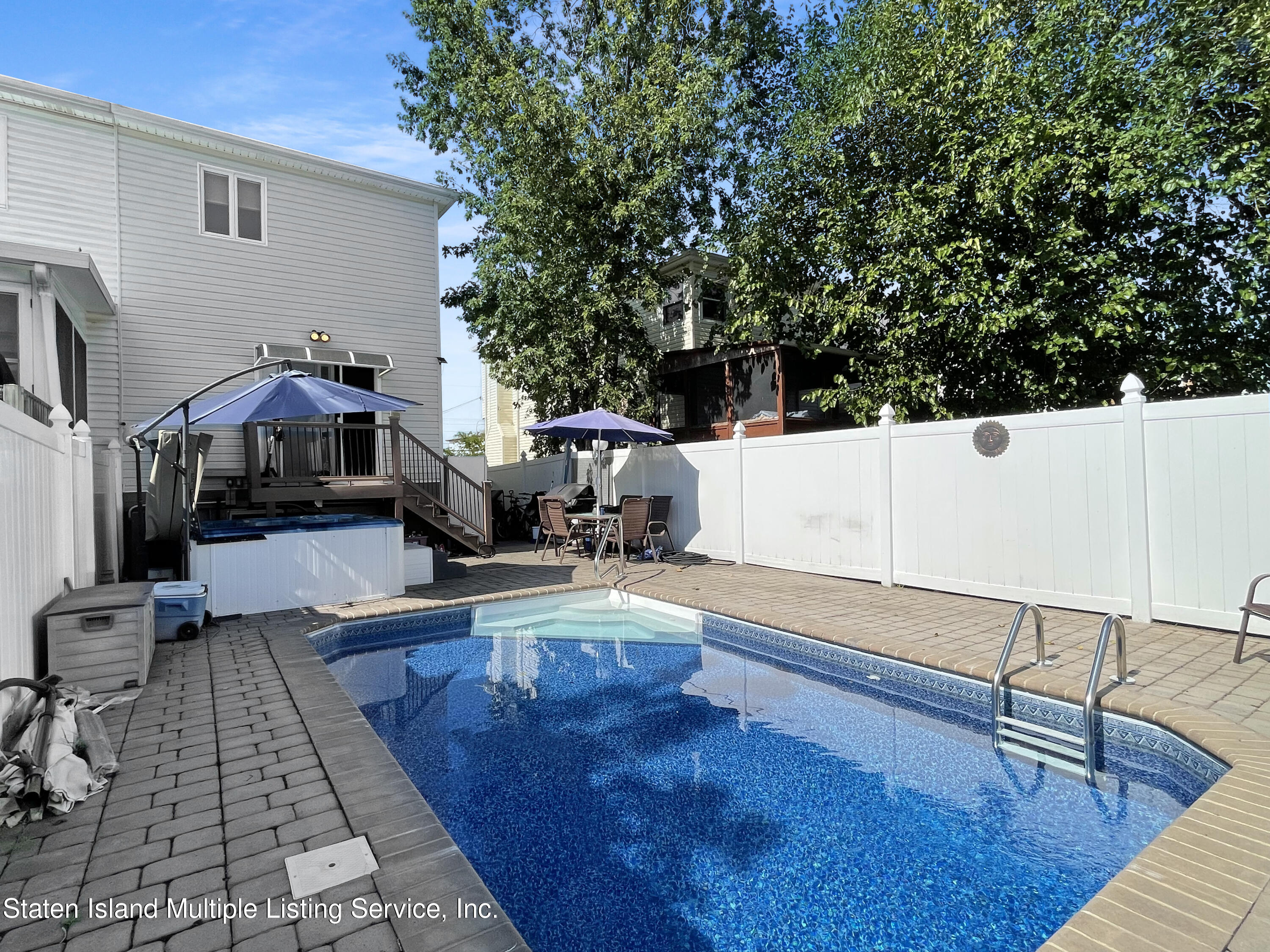 331 Seaver Avenue