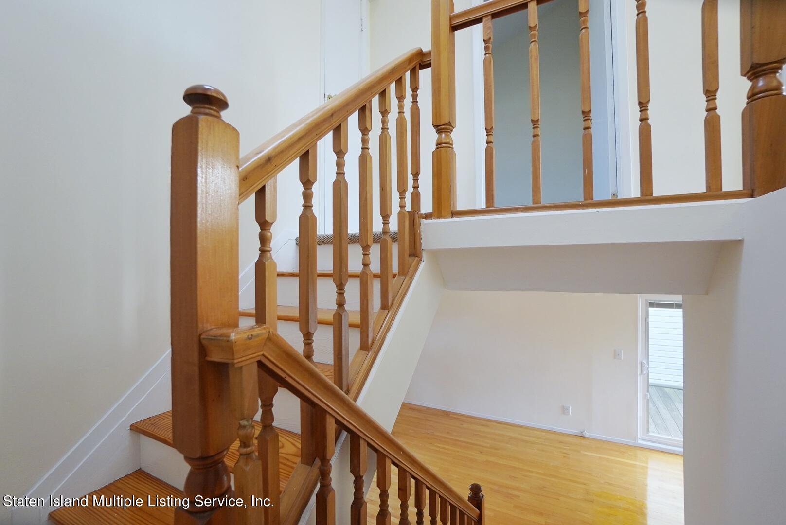 85 Wolkoff Lane, 35