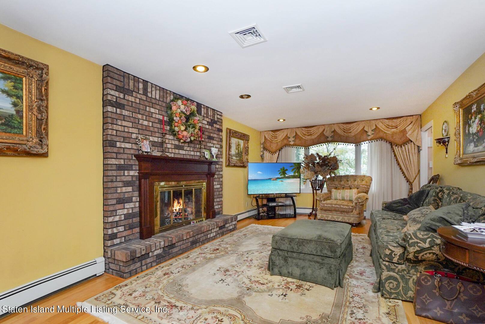 141 Coverly Avenue
