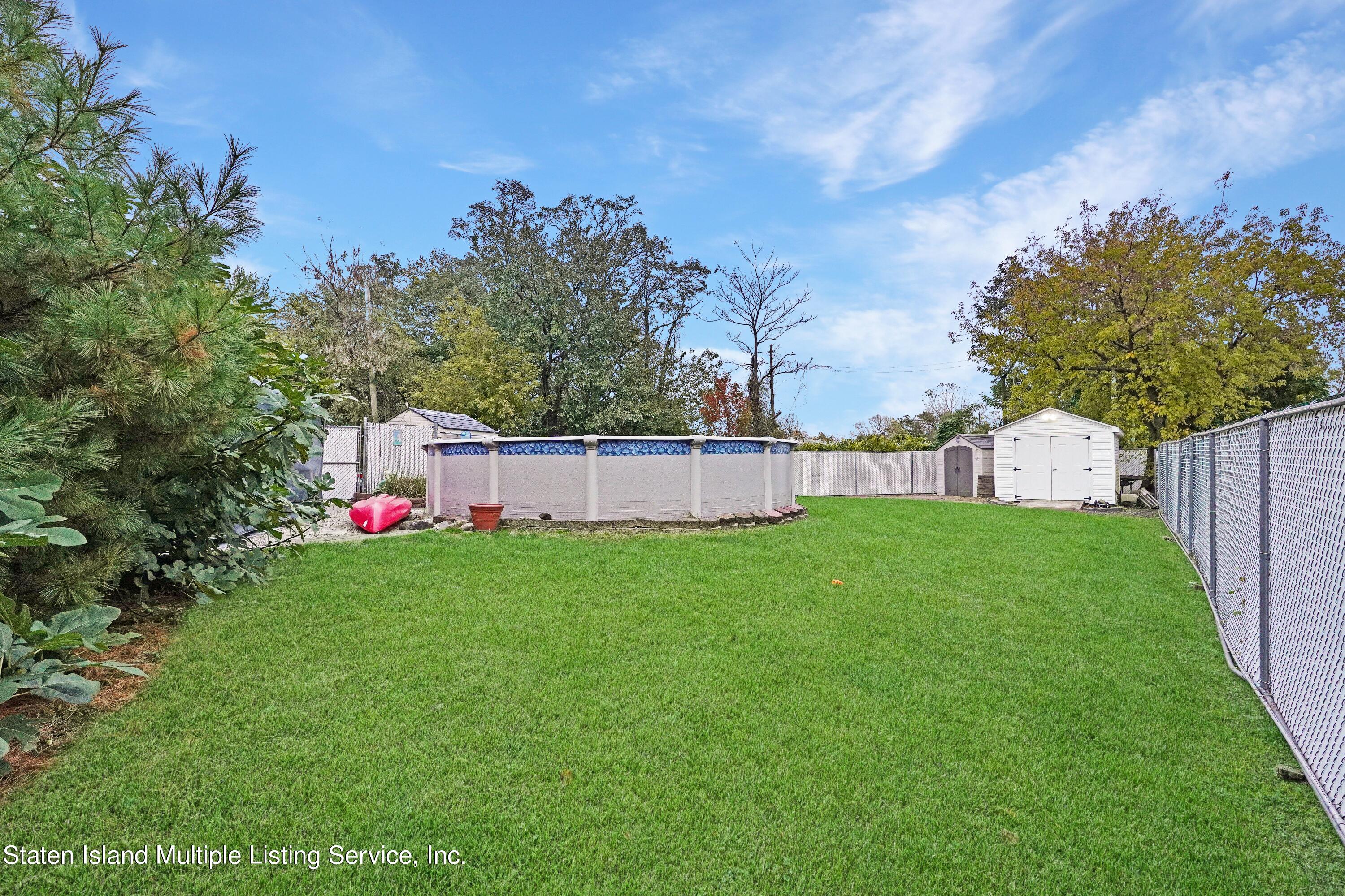 112 Pearsall Street