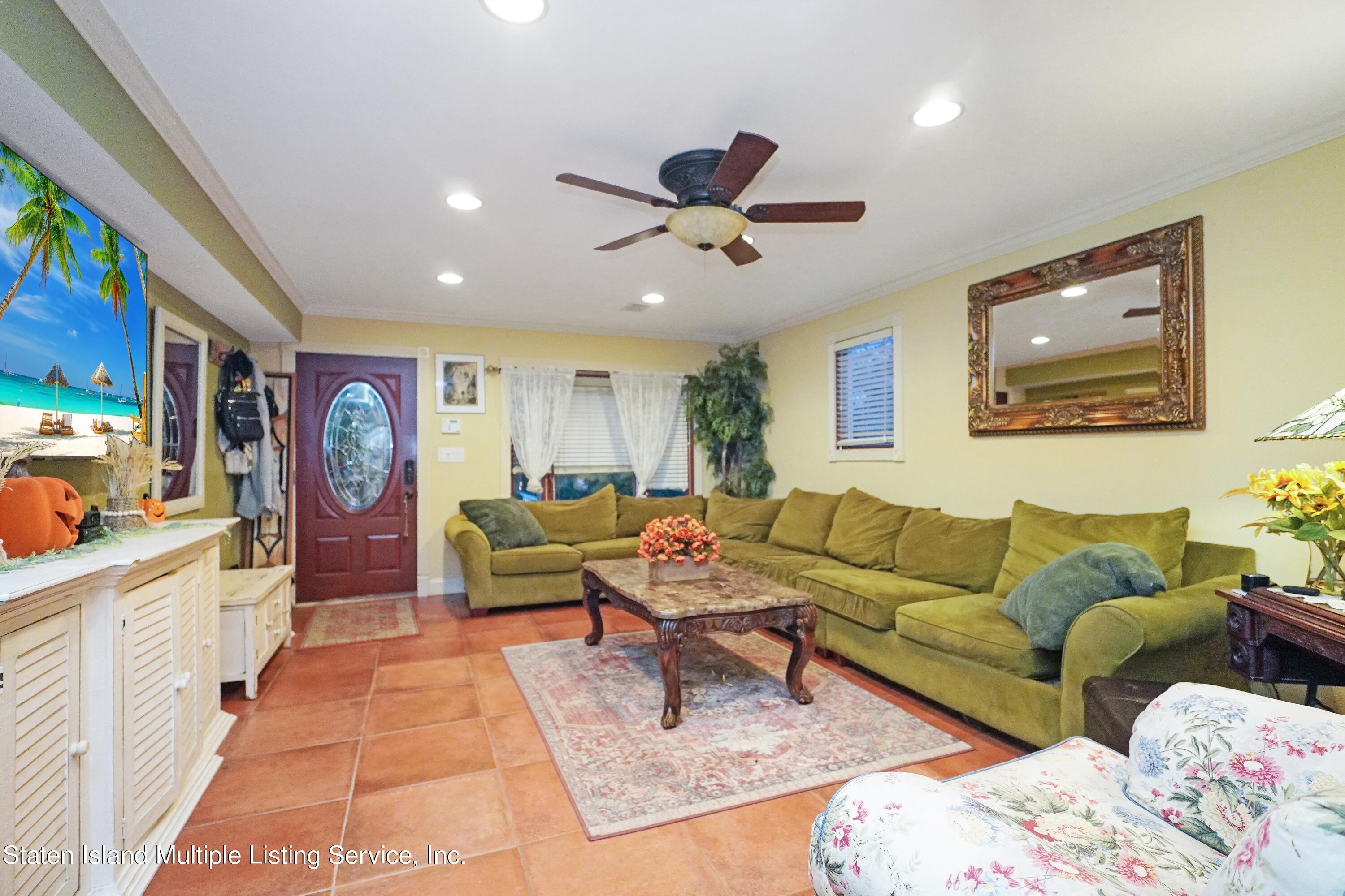 112 Pearsall Street