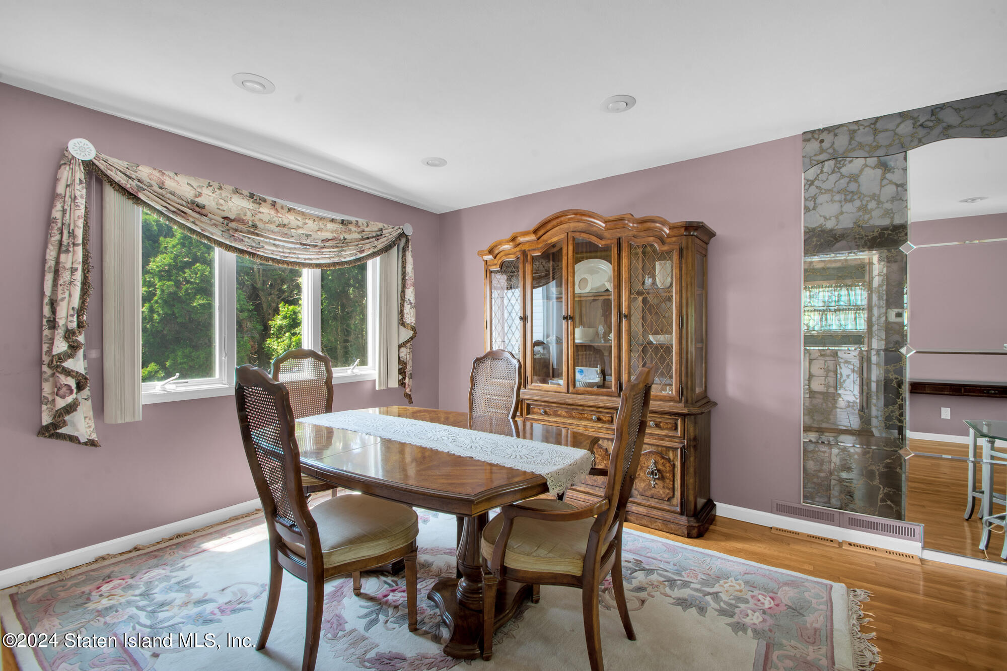 132 Scranton Avenue