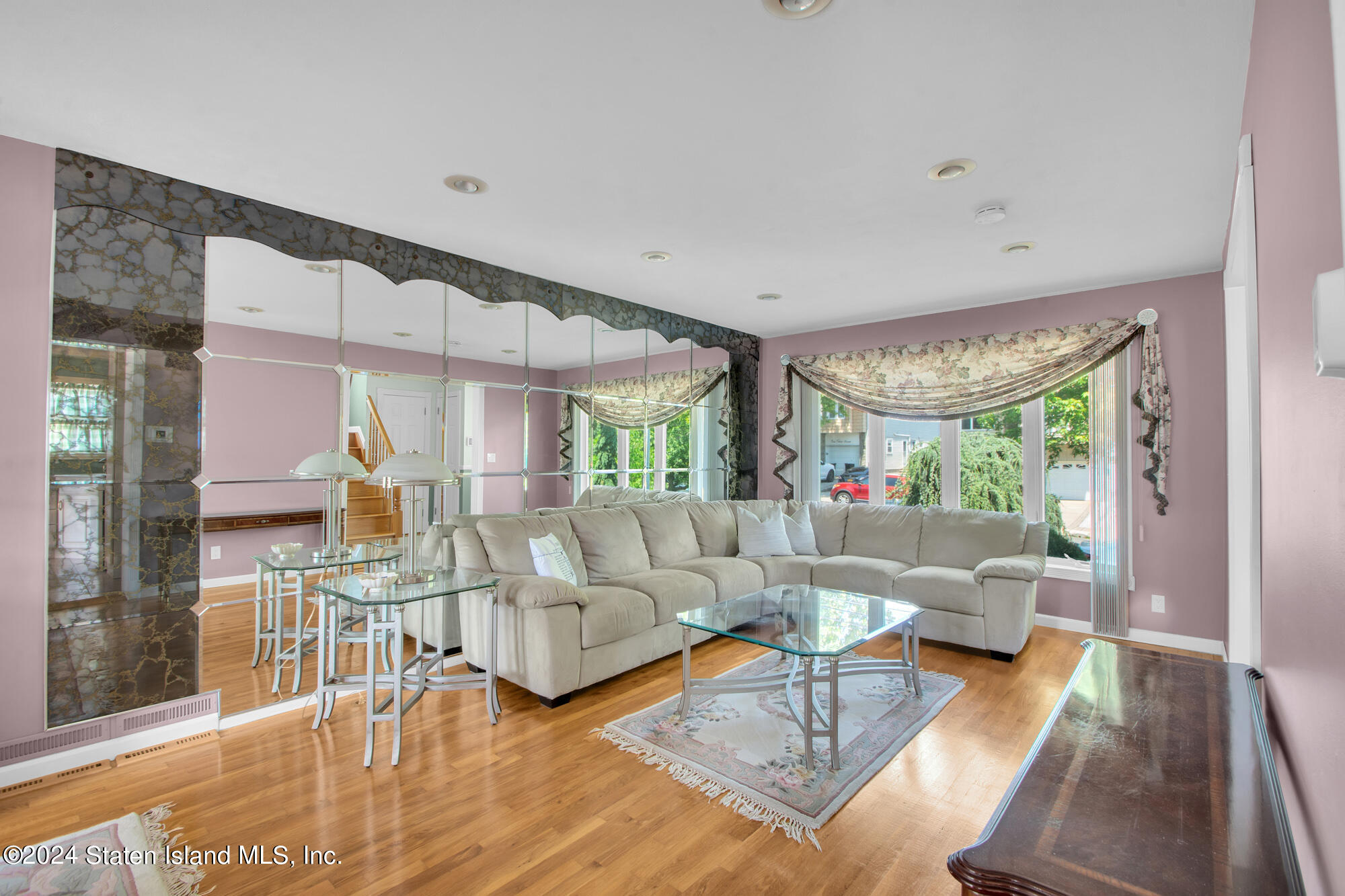 132 Scranton Avenue
