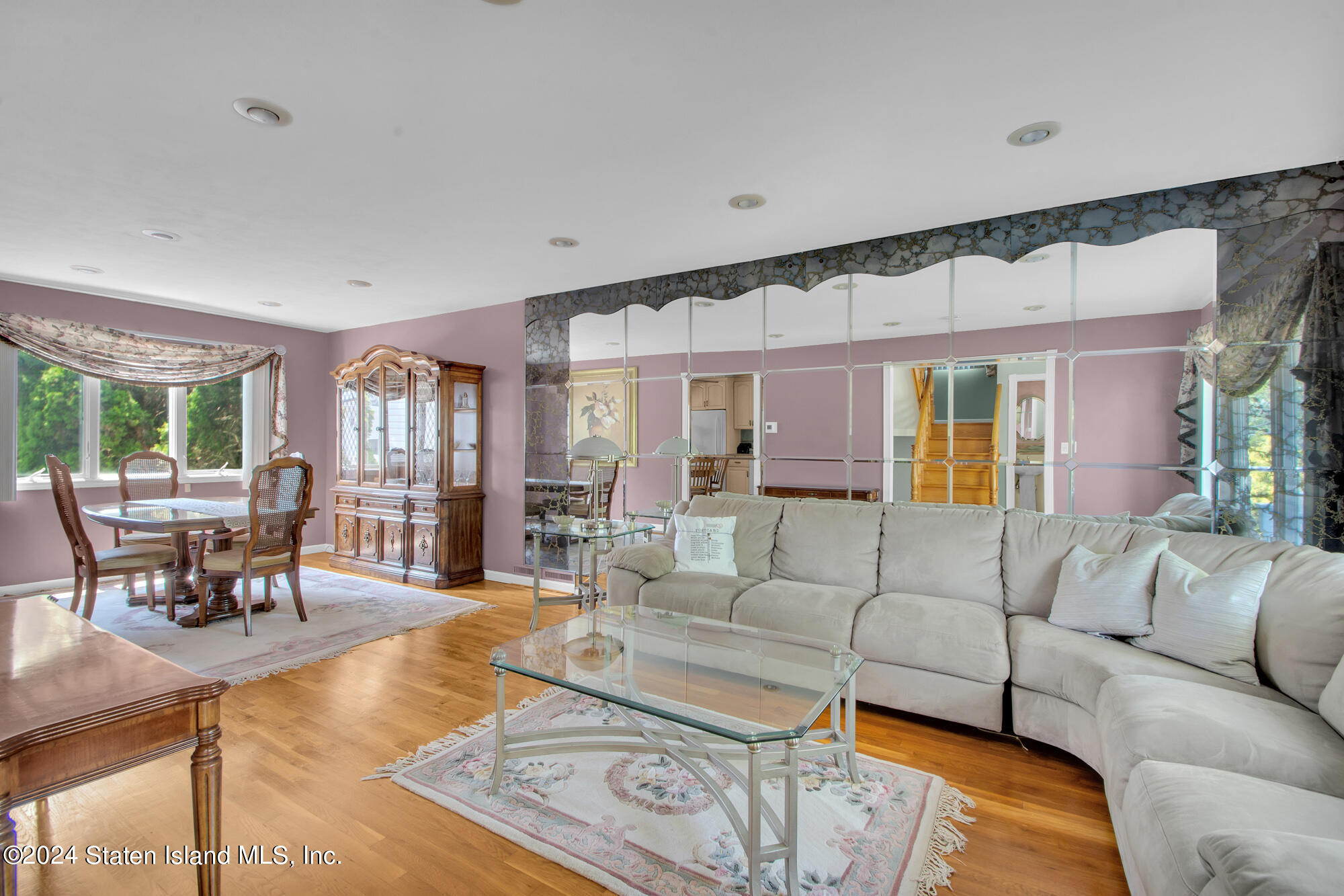 132 Scranton Avenue