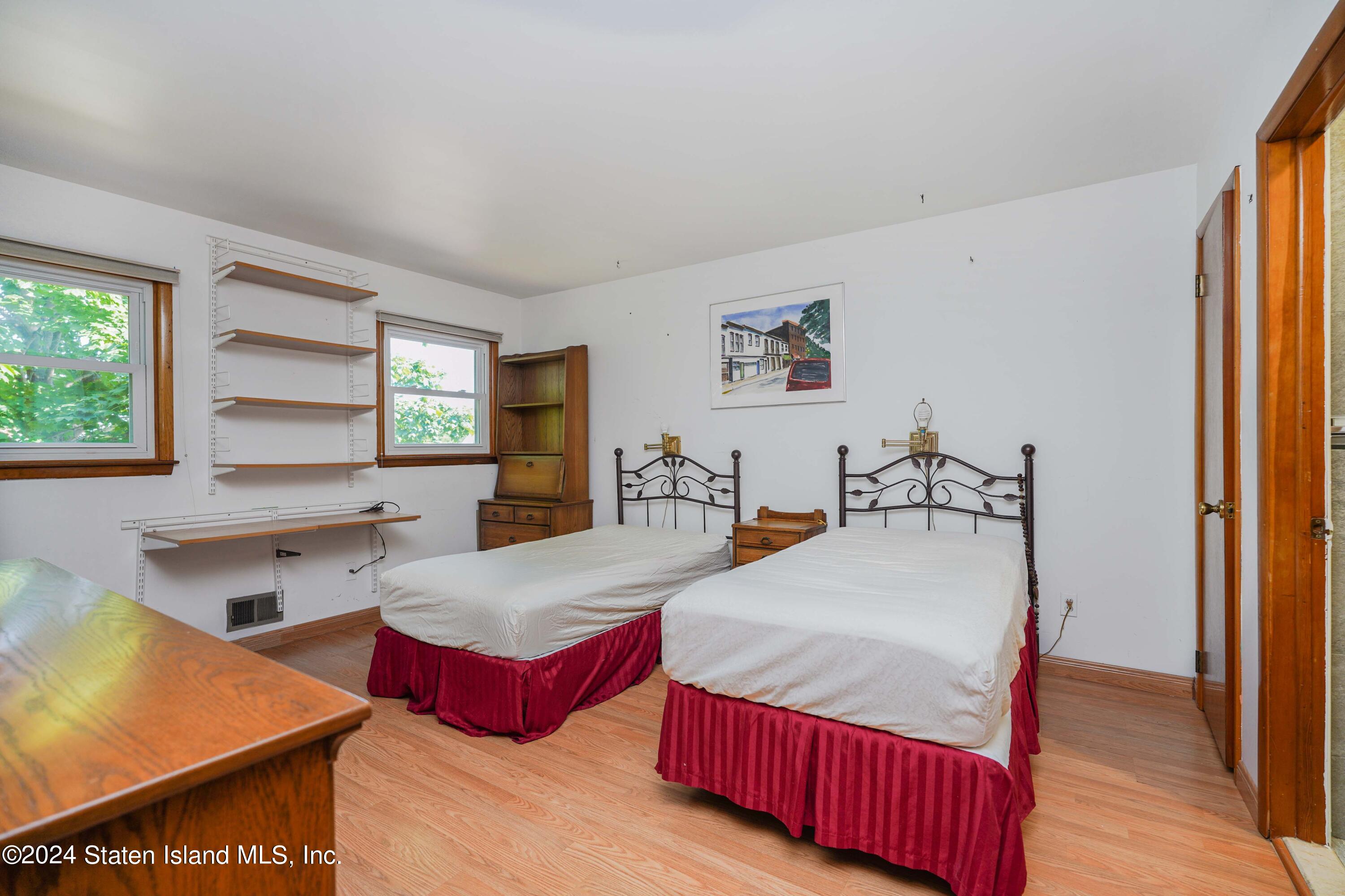 31 Meadow Avenue