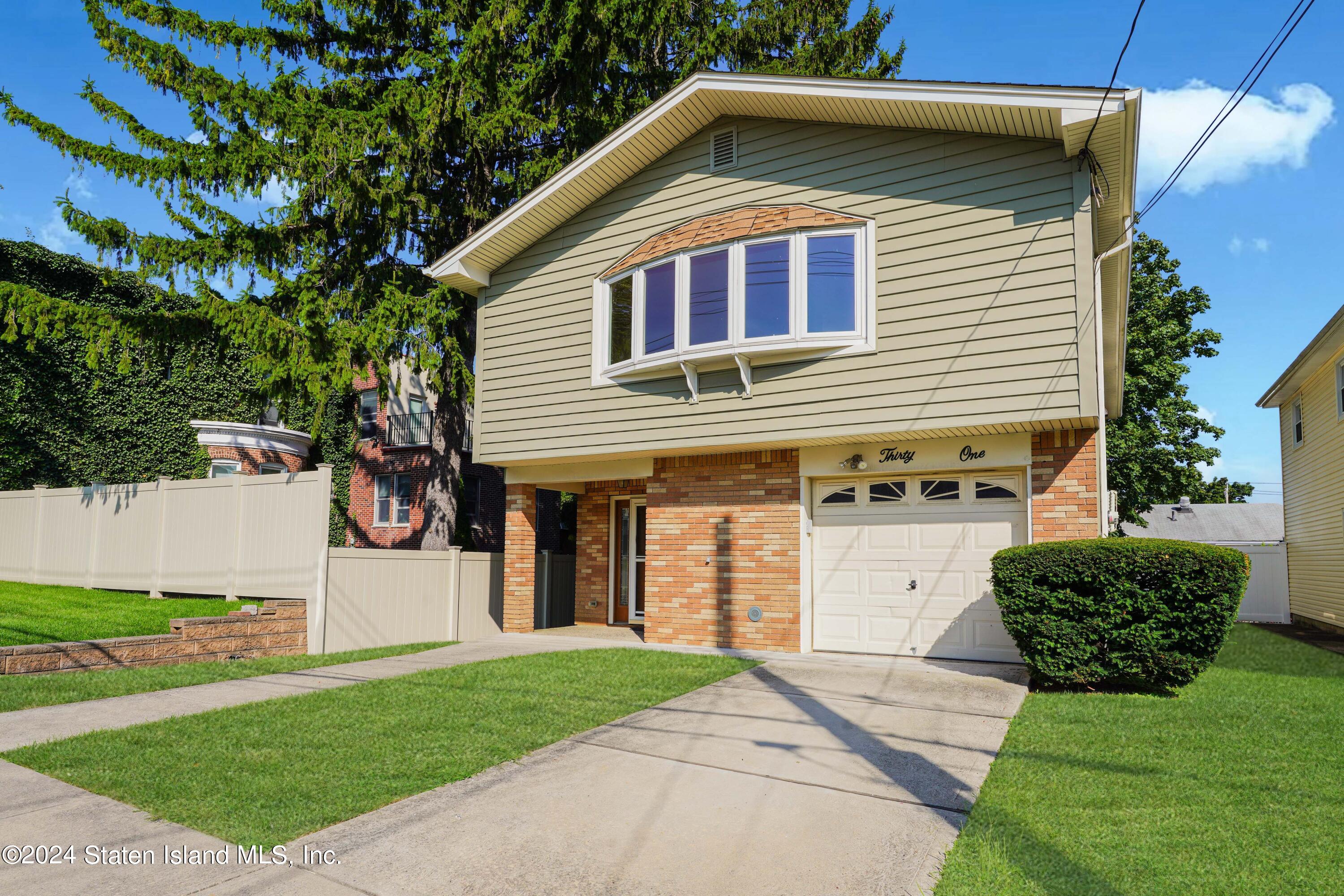 31 Meadow Avenue