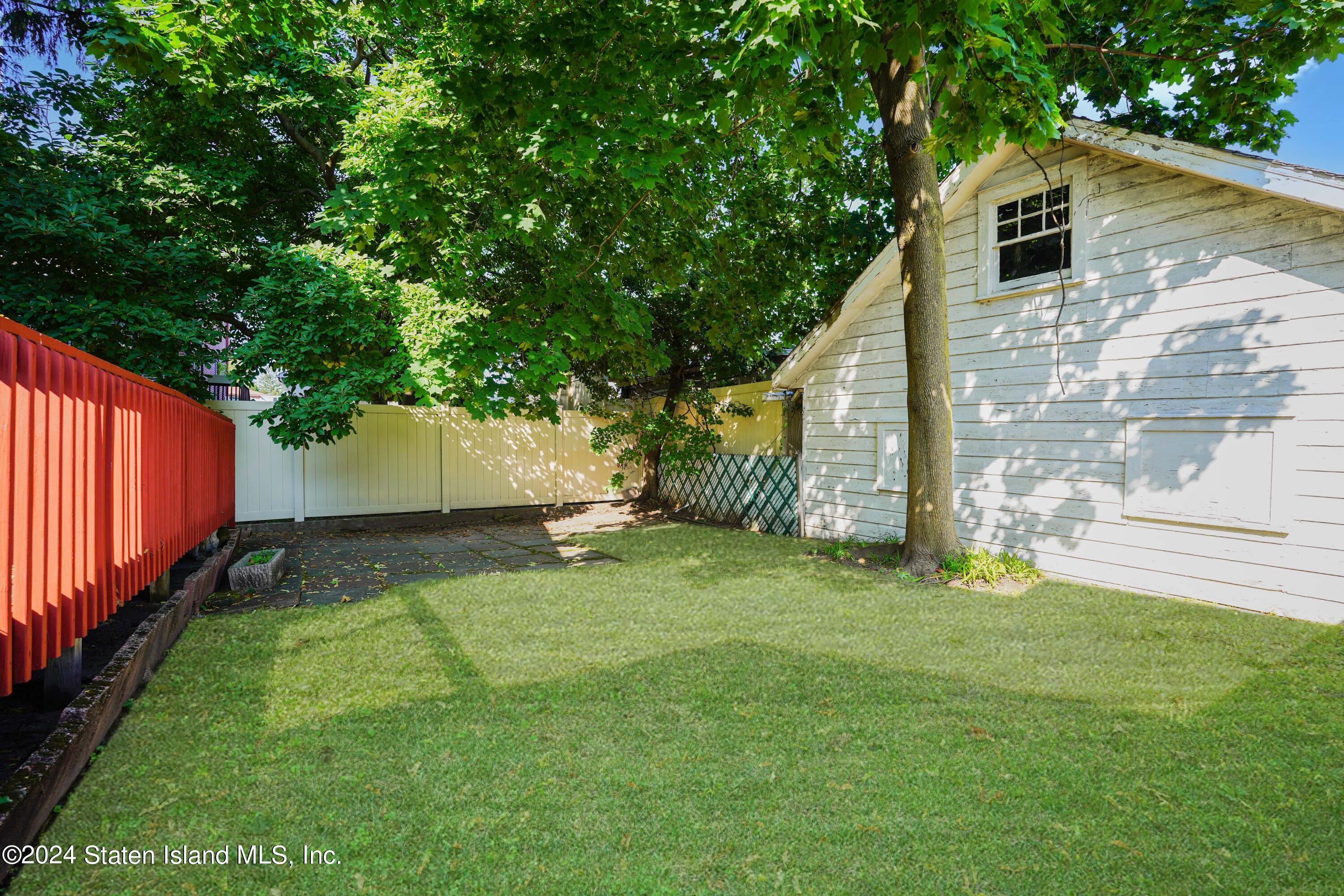 31 Meadow Avenue