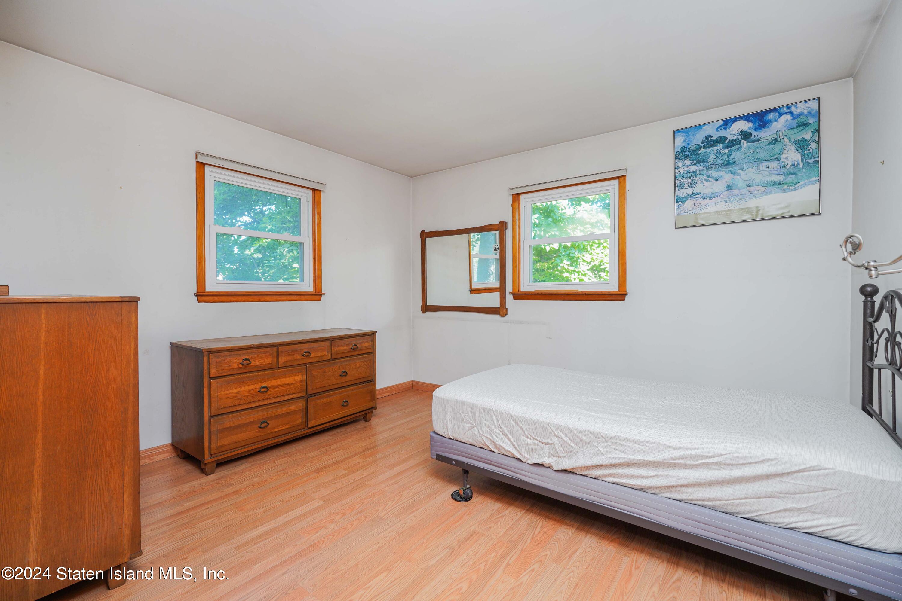 31 Meadow Avenue