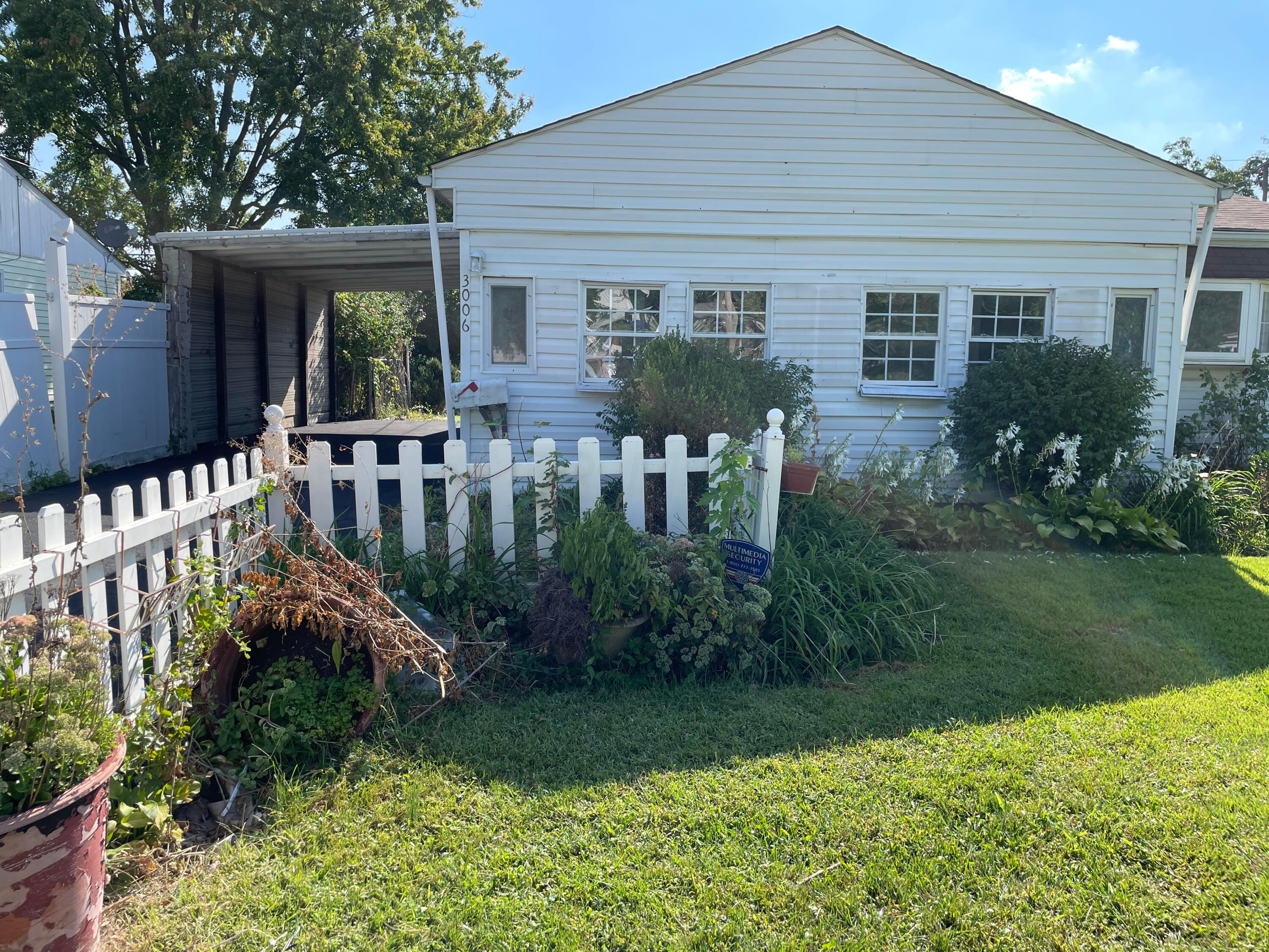 3006 Fairwood Avenue