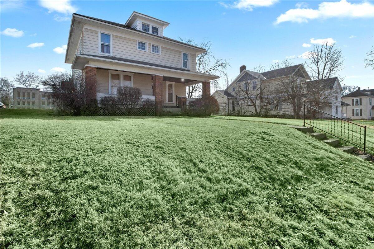 528 N Madriver Street