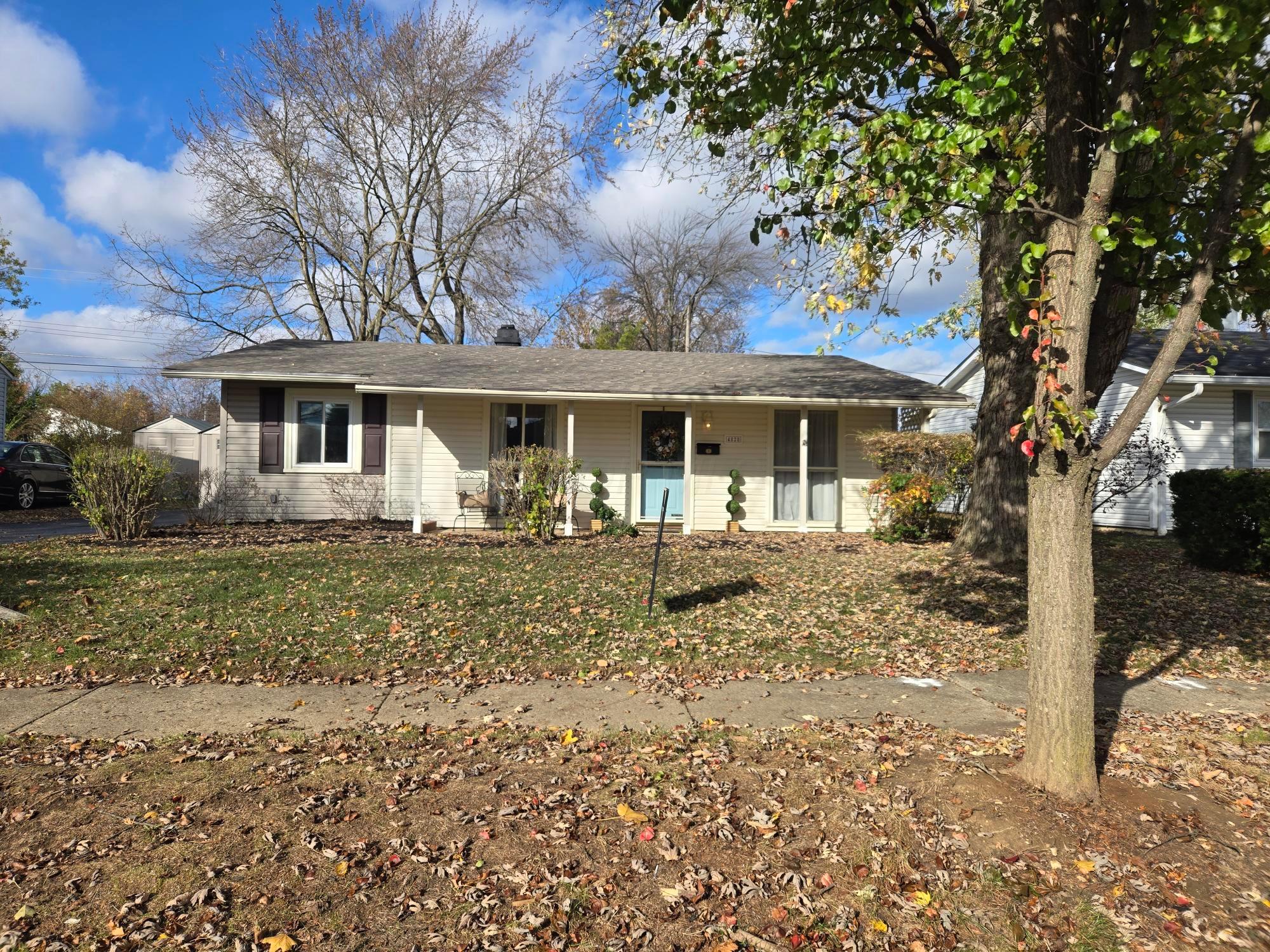 4828 Hillcrest Street N