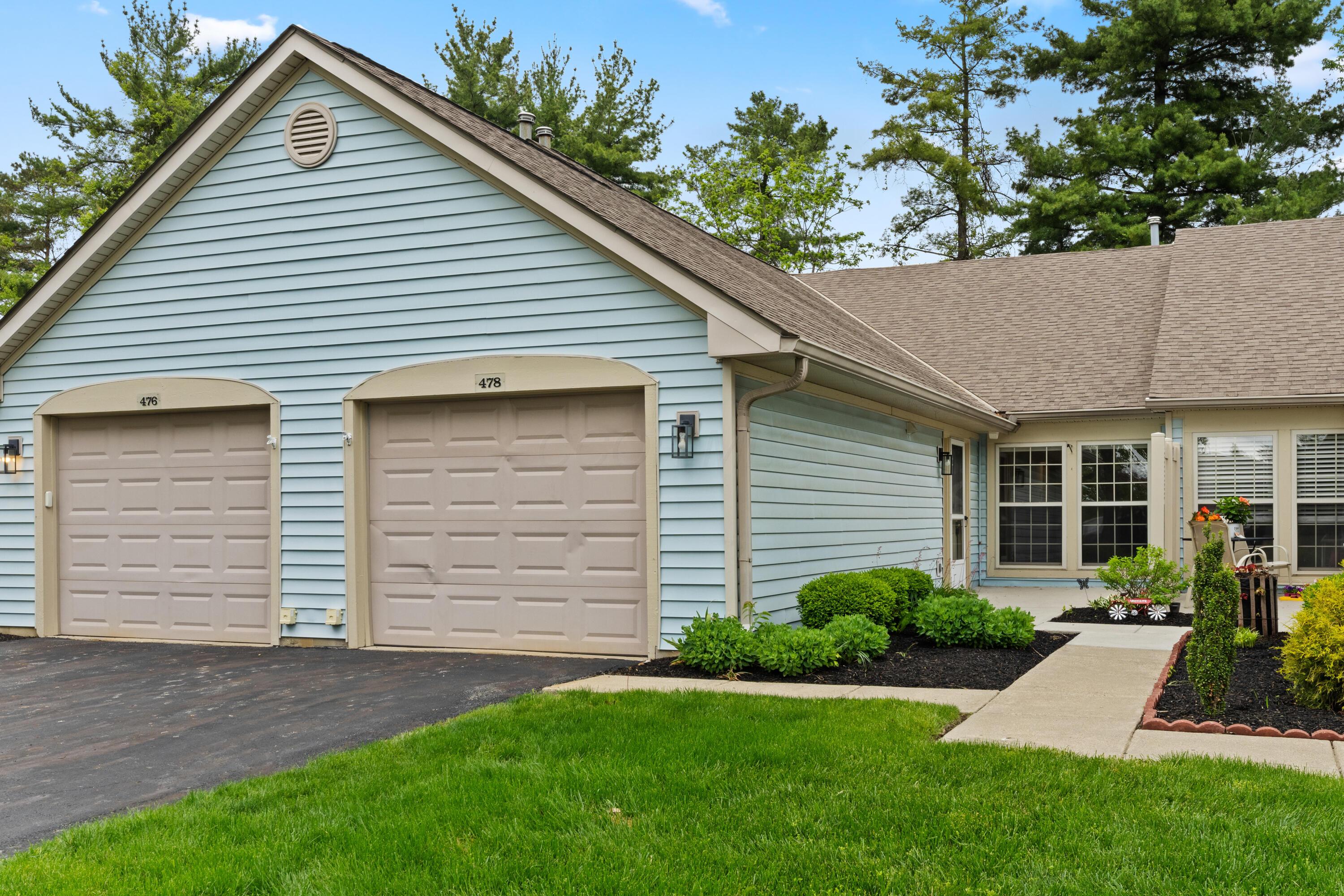 478 Three Oaks Court