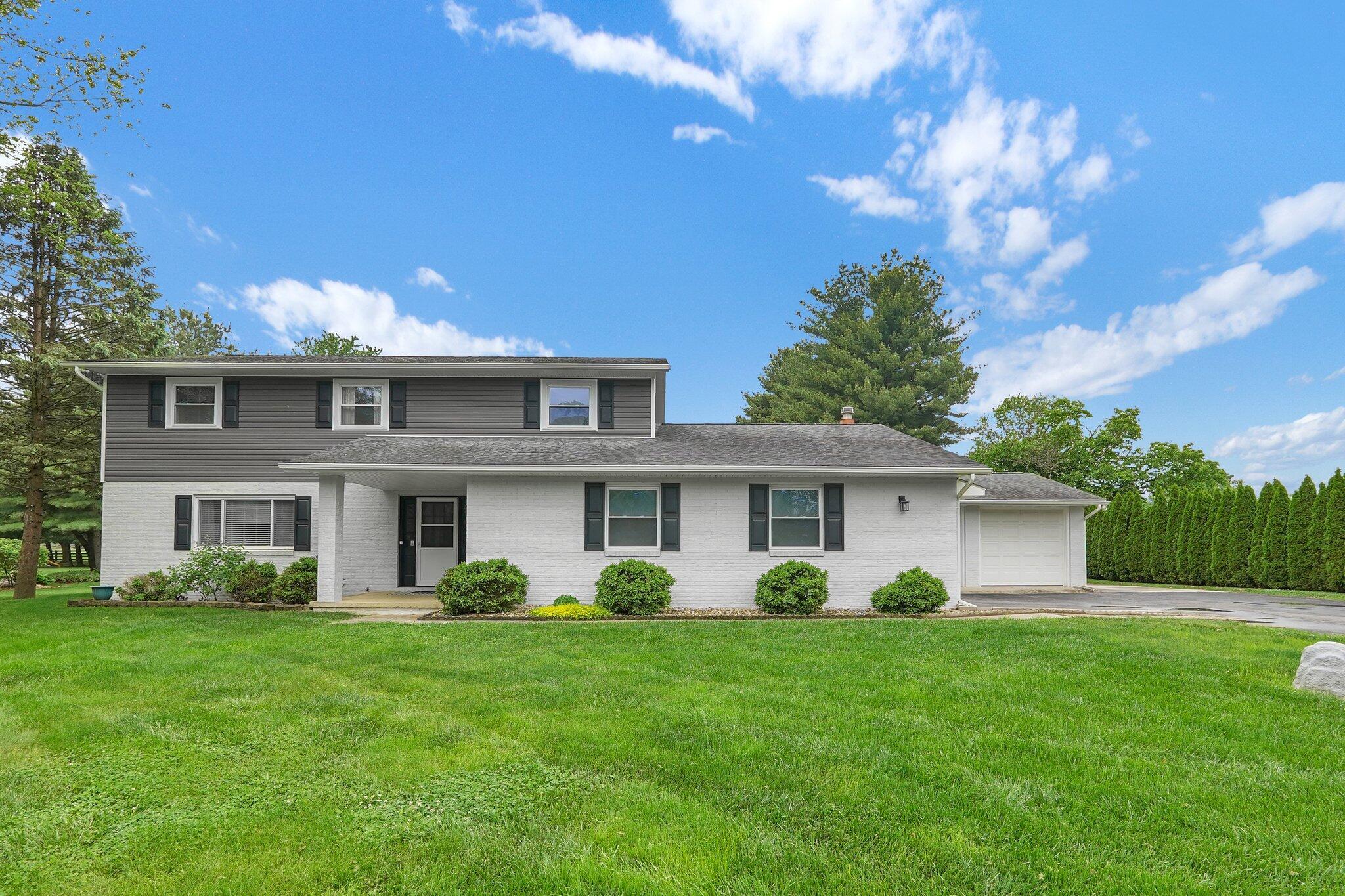 11831 Woodbridge Lane NW