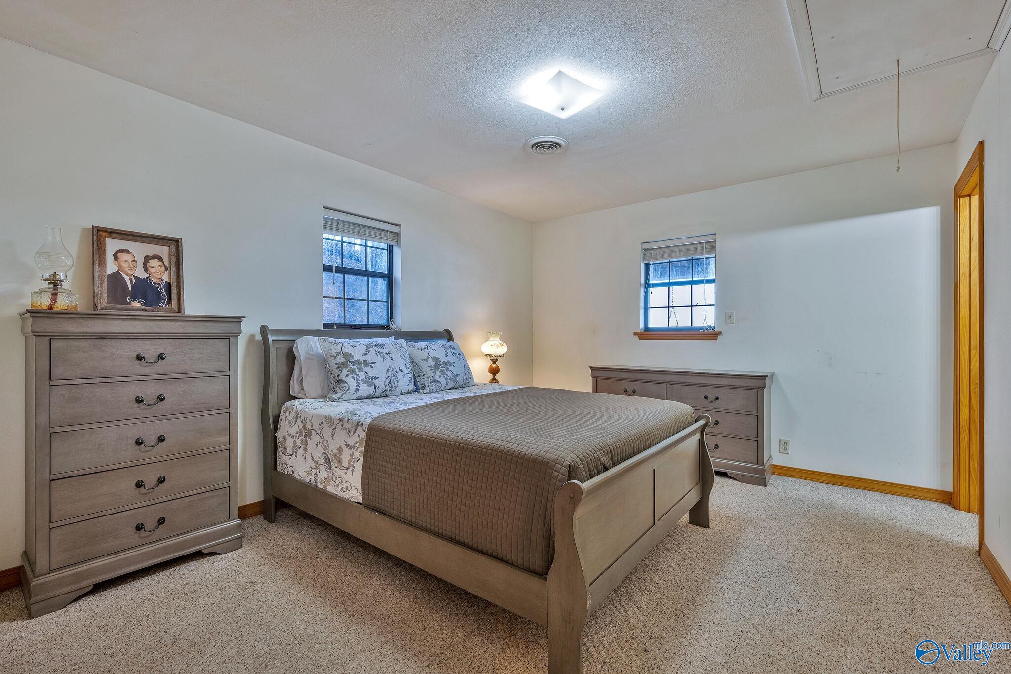 881 Lakewood View Road