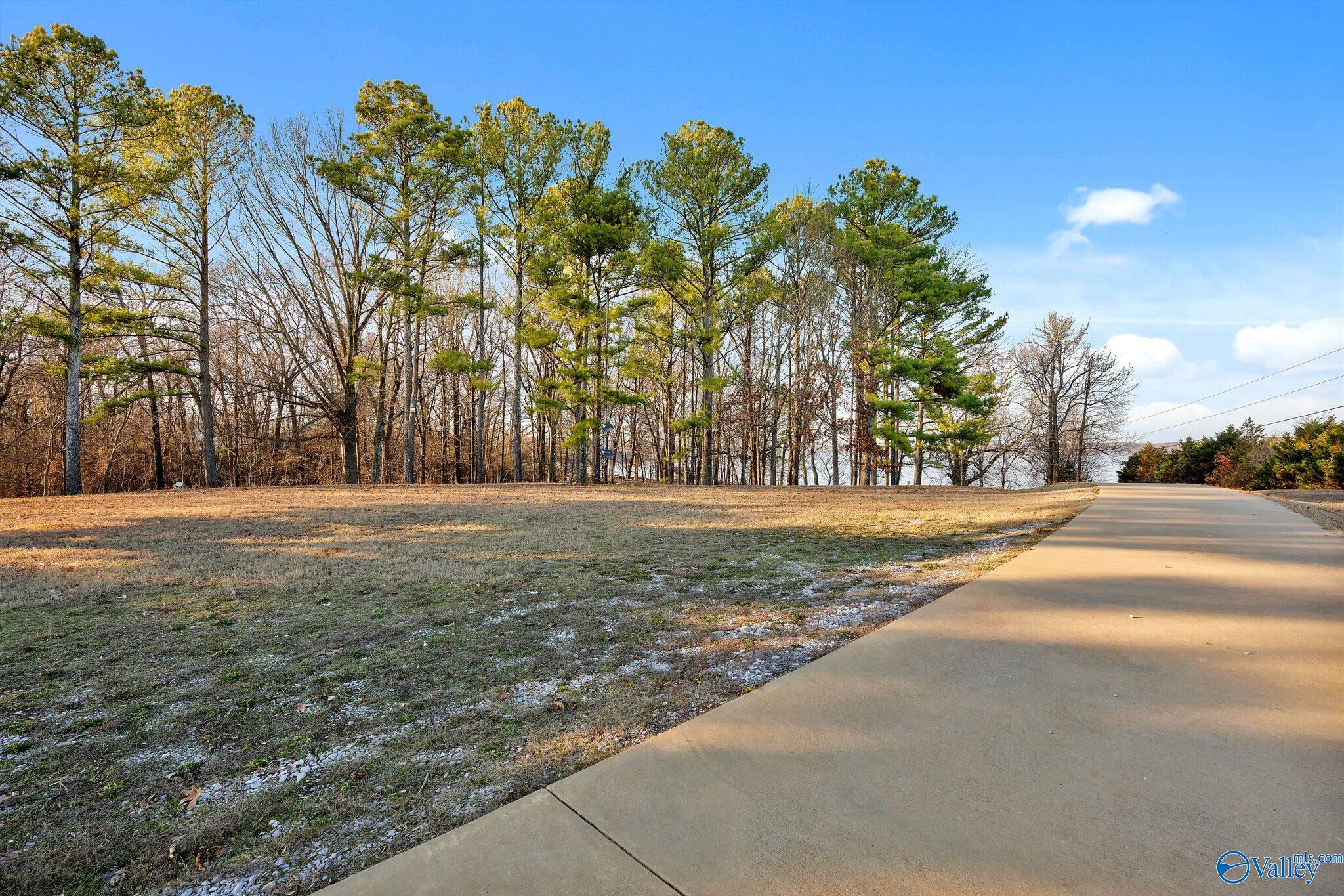 881 Lakewood View Road