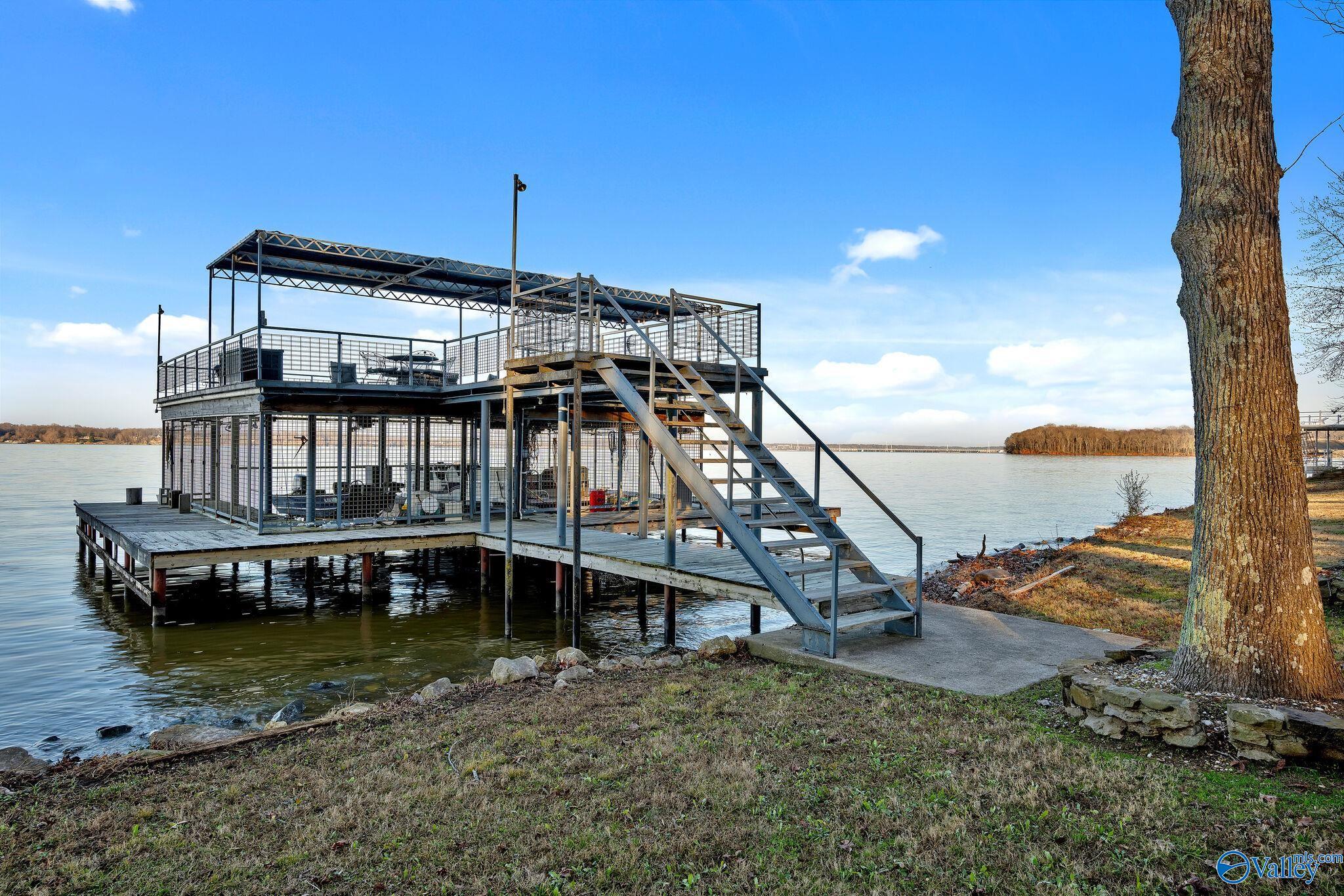 881 Lakewood View Road