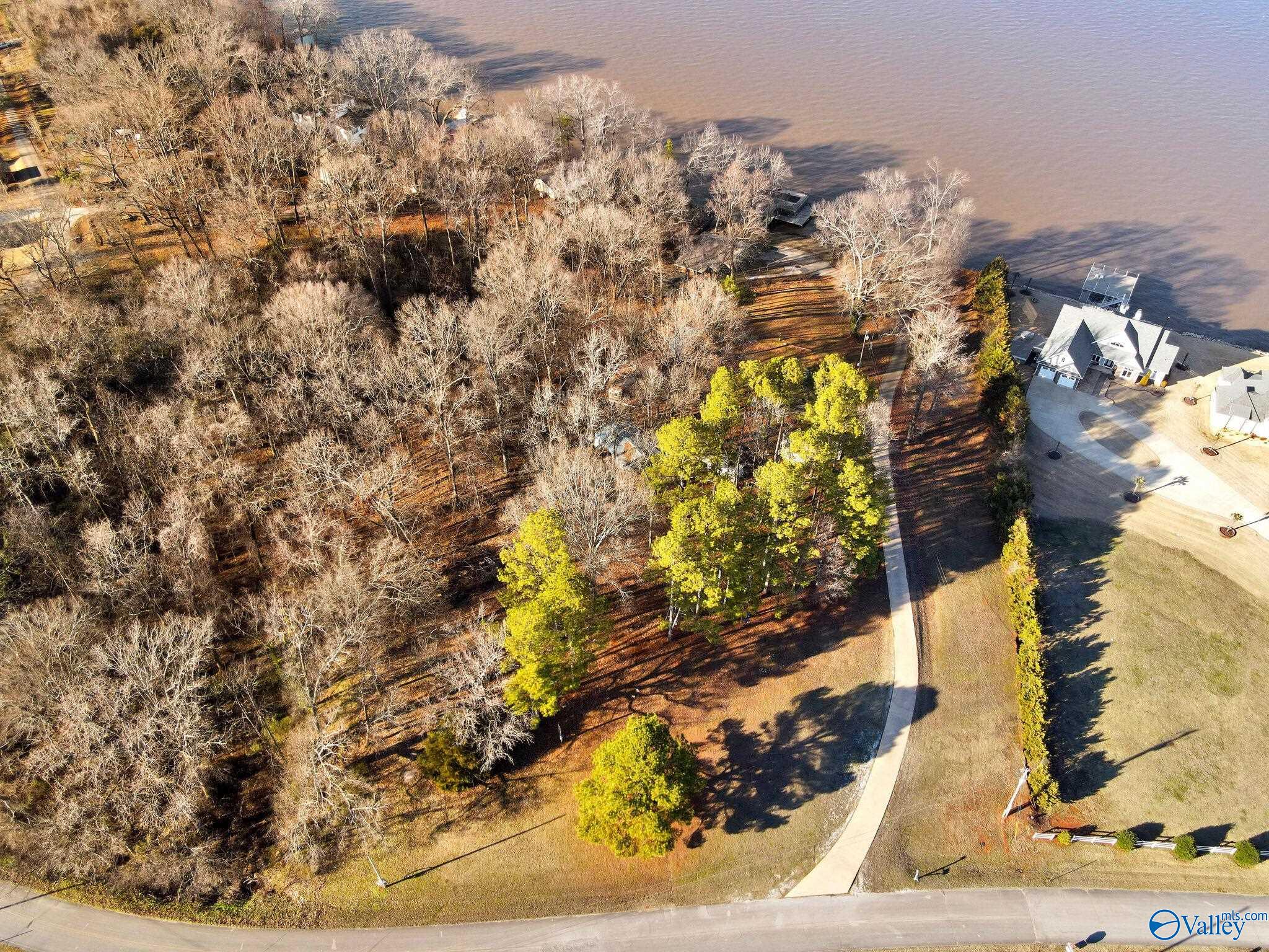 881 Lakewood View Road