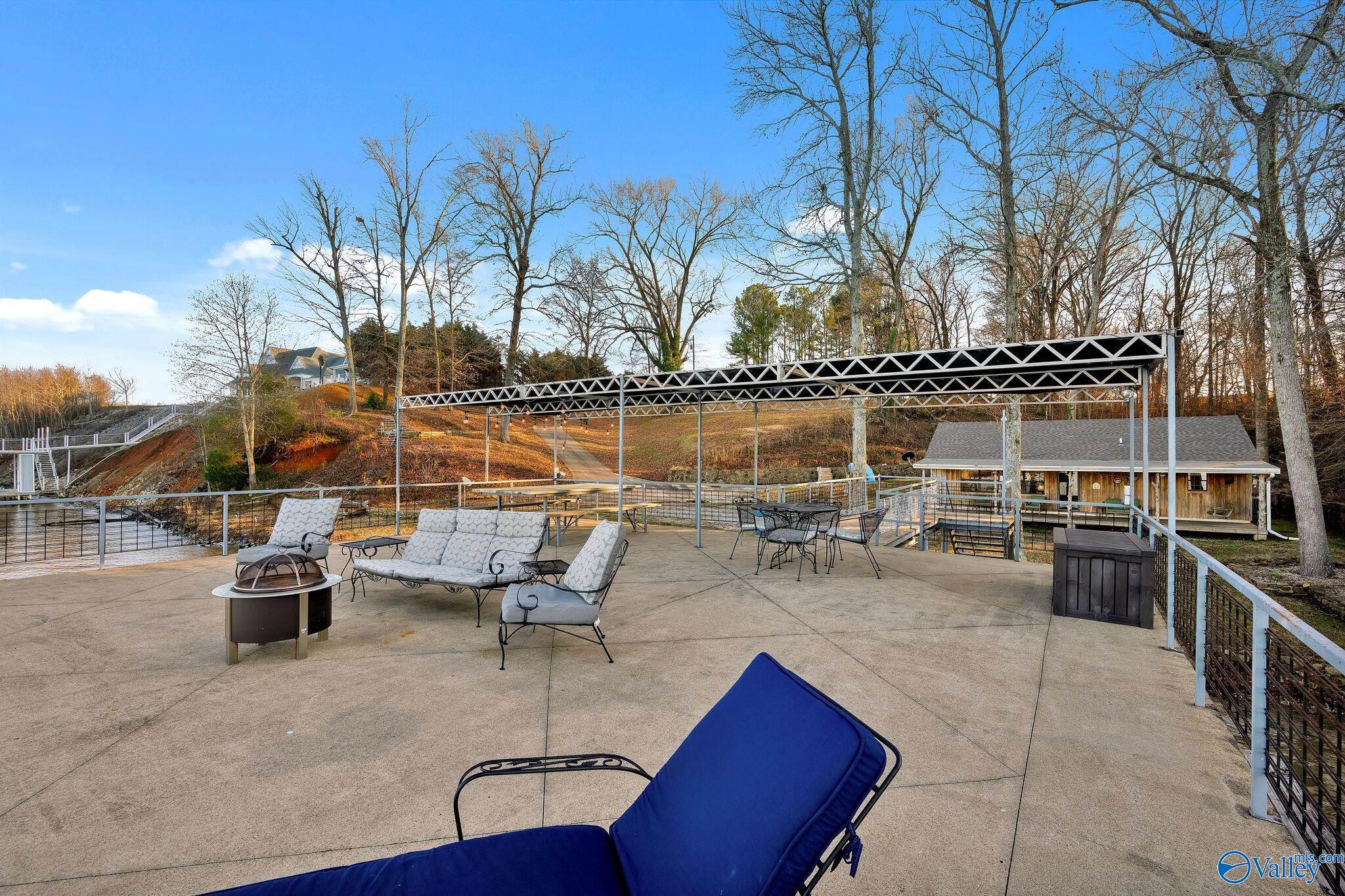 881 Lakewood View Road