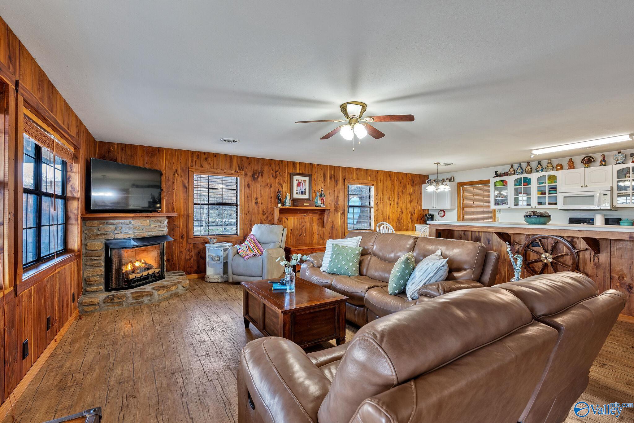 881 Lakewood View Road