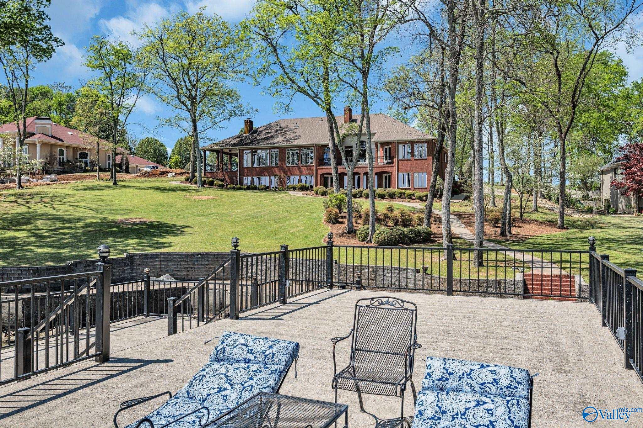 658 Saddlebrook Drive