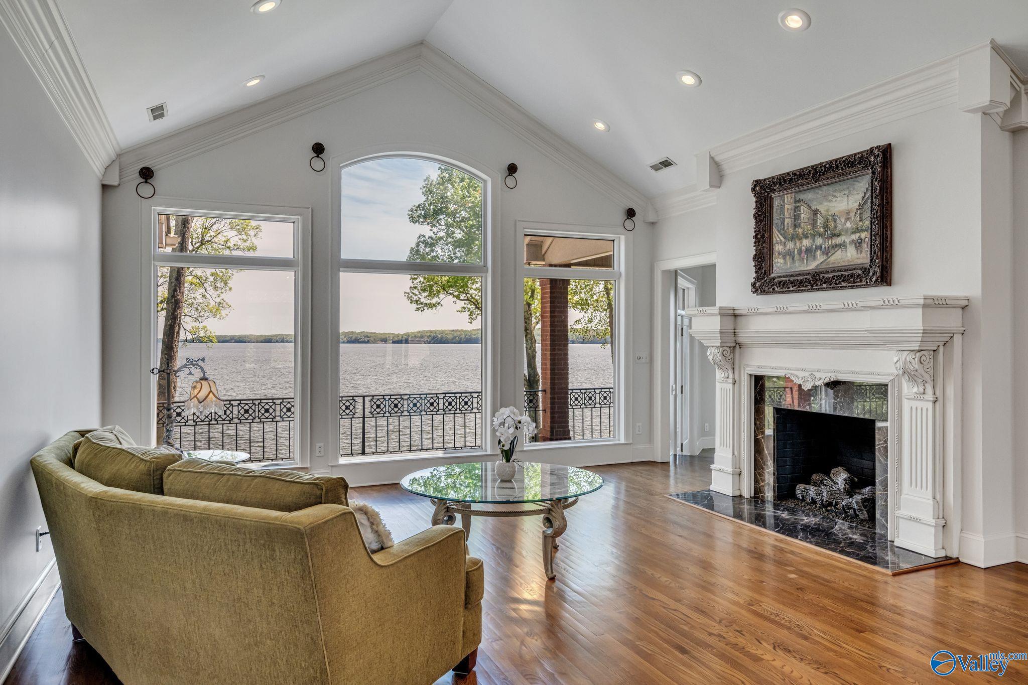 658 Saddlebrook Drive