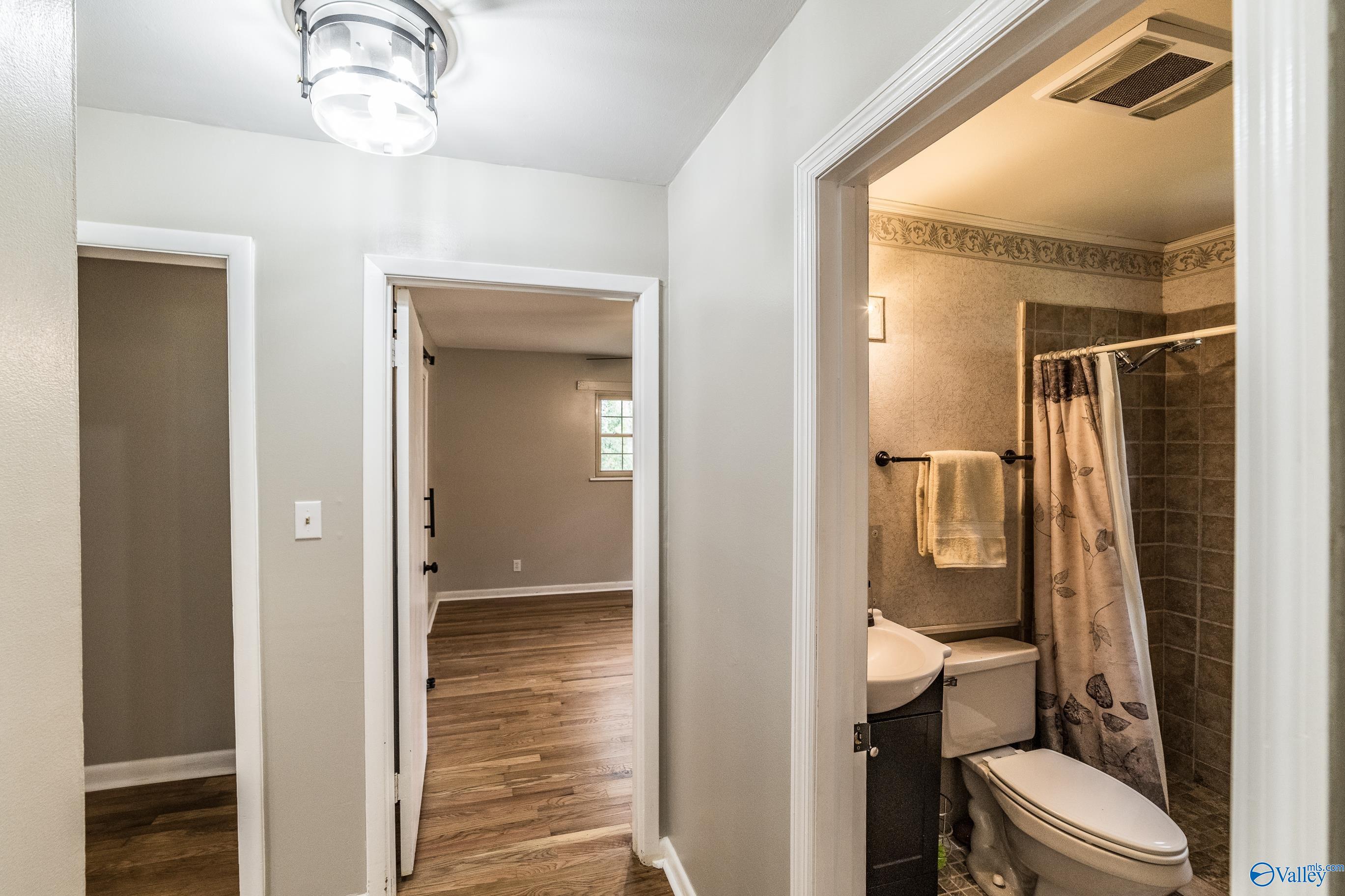 11804 East Gateway Drive