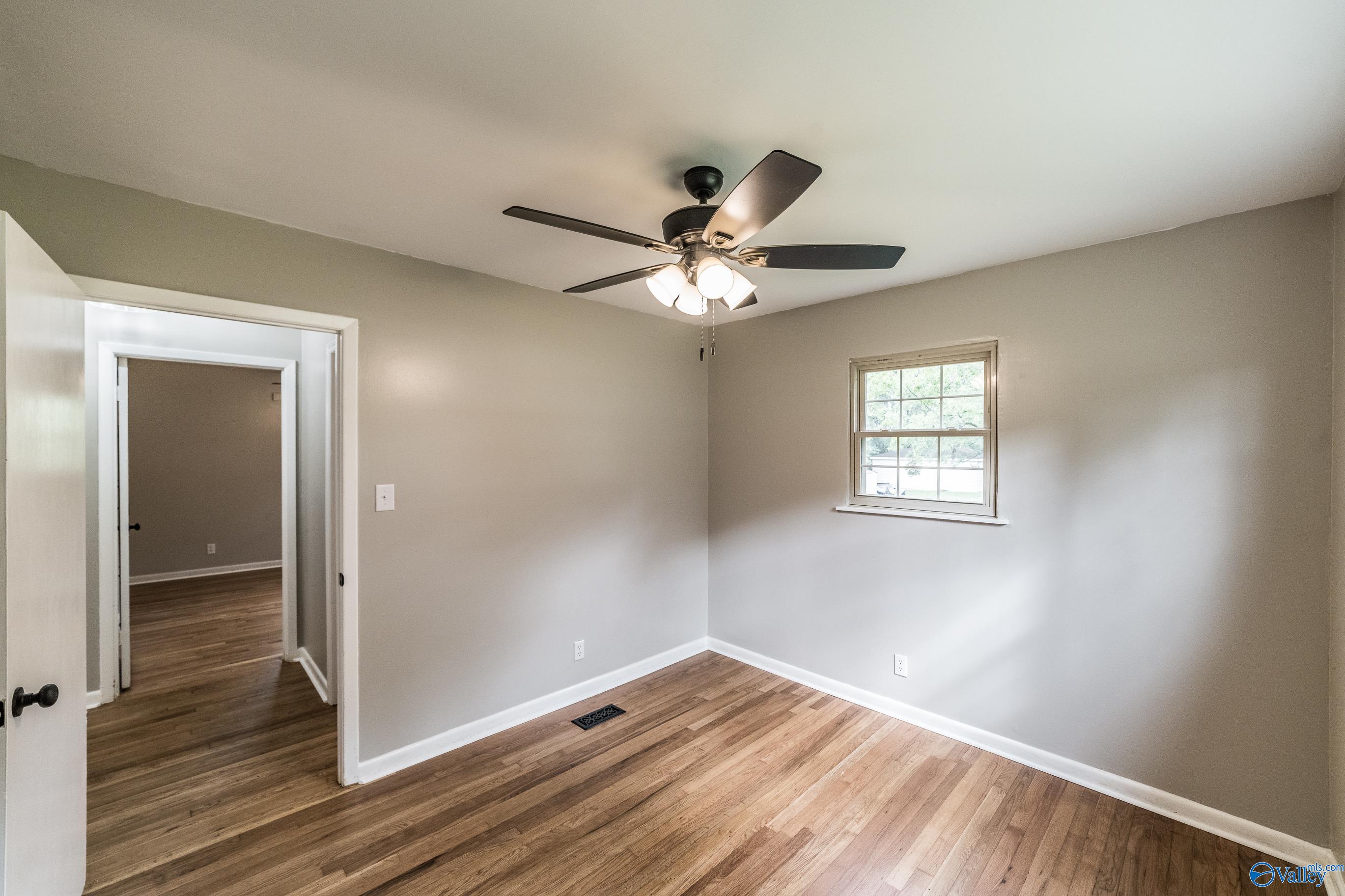 11804 East Gateway Drive