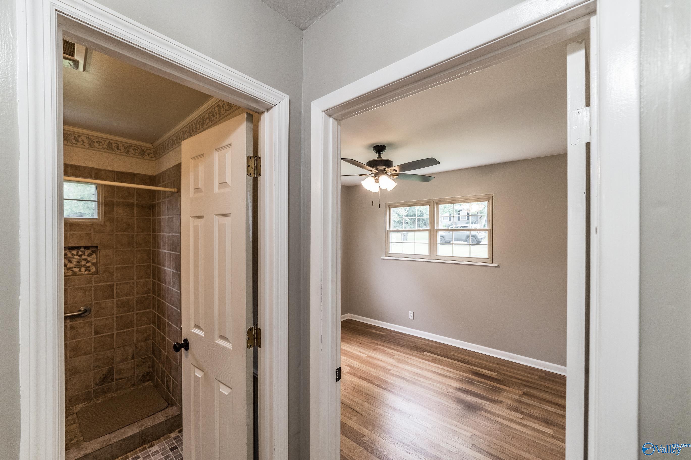 11804 East Gateway Drive