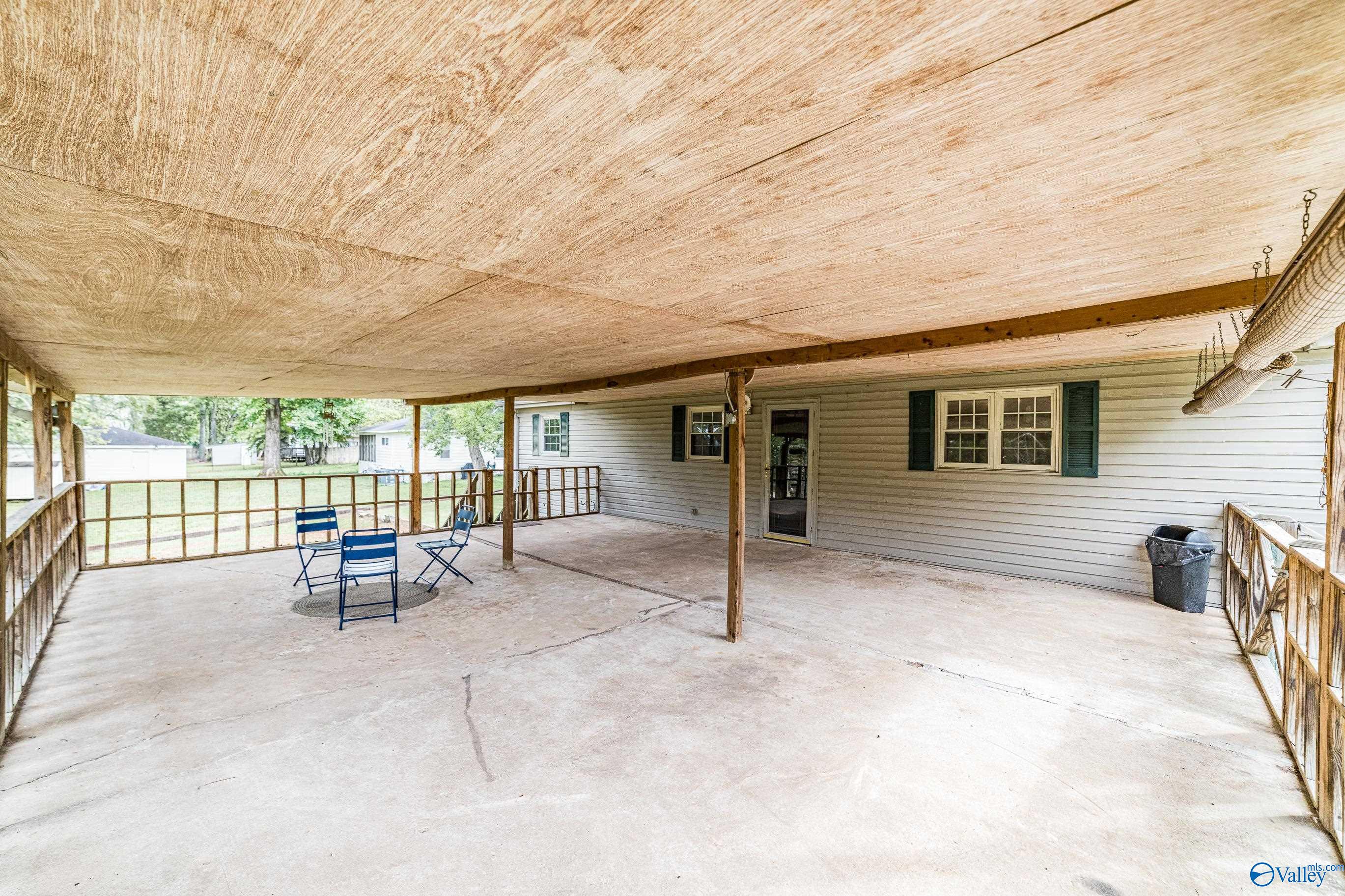 11804 East Gateway Drive