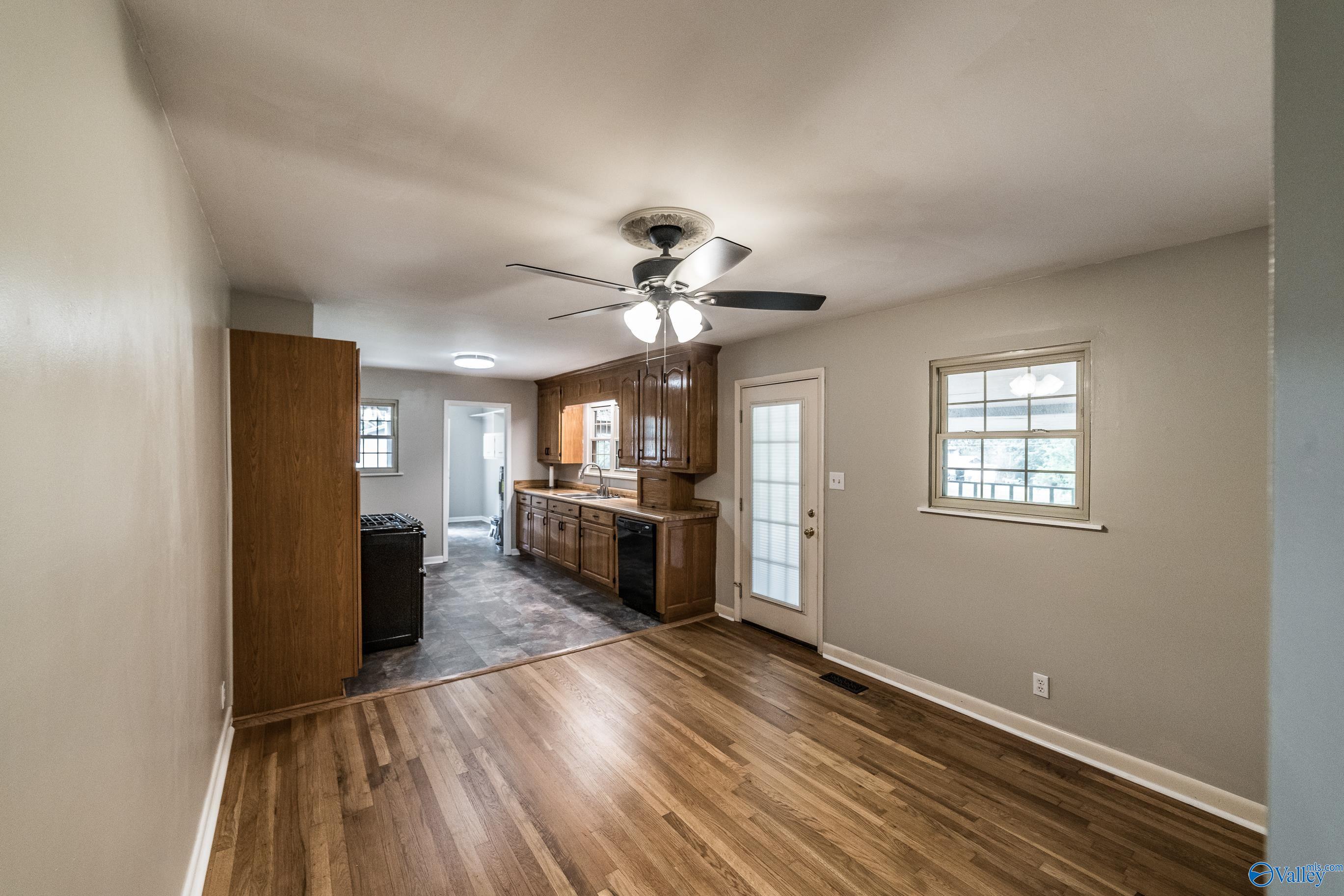 11804 East Gateway Drive