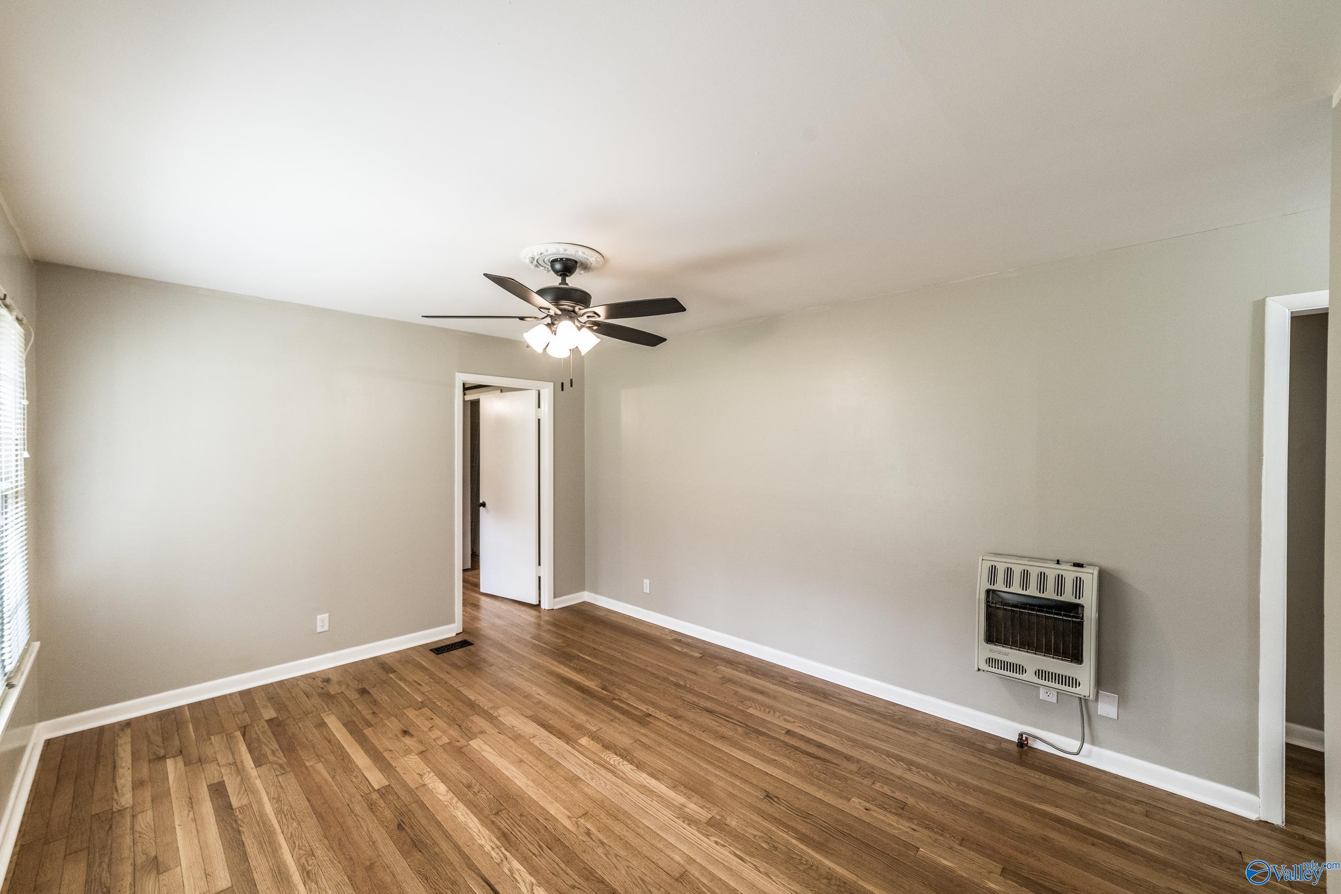 11804 East Gateway Drive