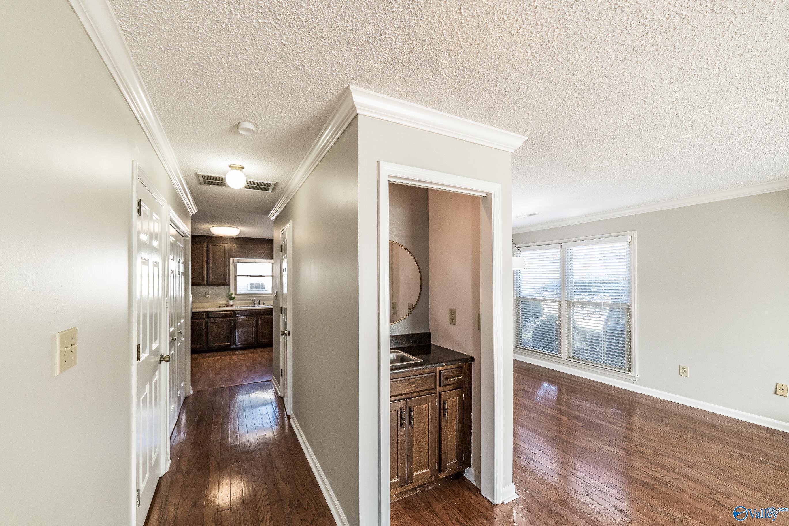 6950 Steeplechase Drive