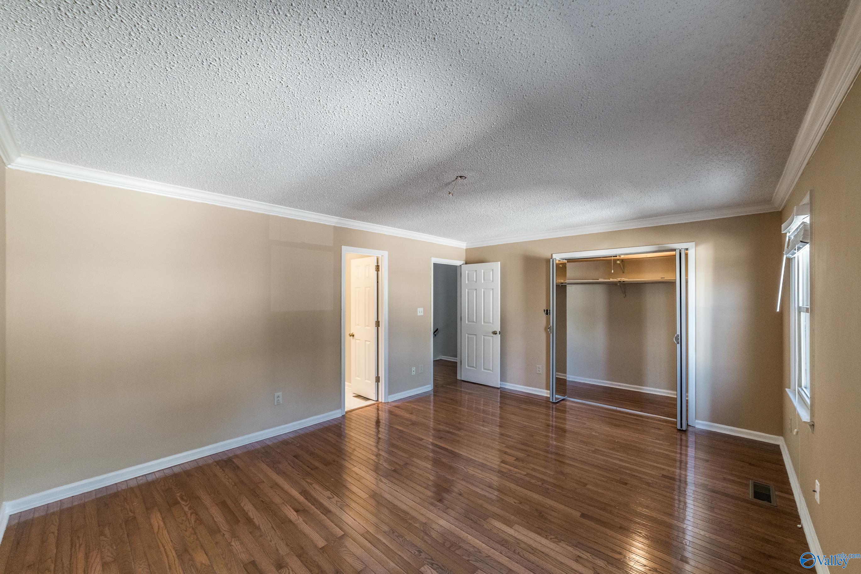 6950 Steeplechase Drive