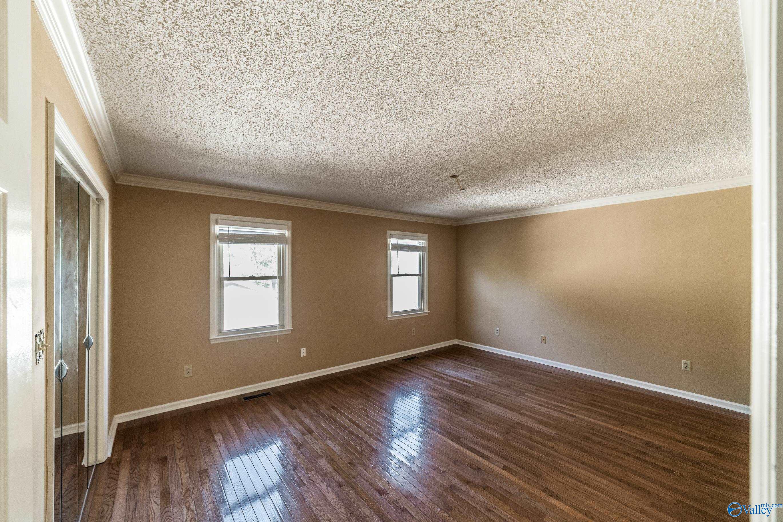 6950 Steeplechase Drive